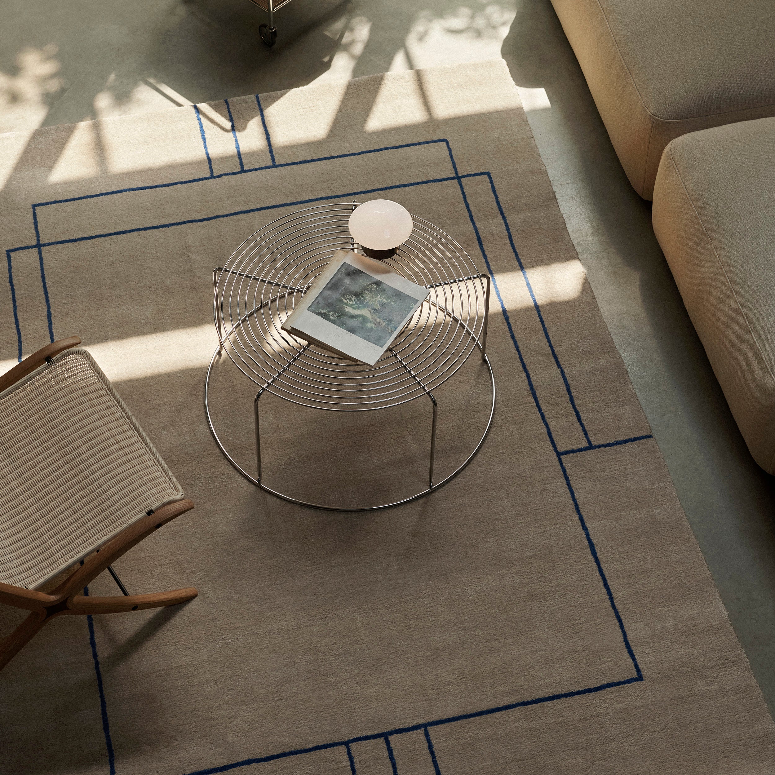 Wire Coffee Table: VP17 + LS