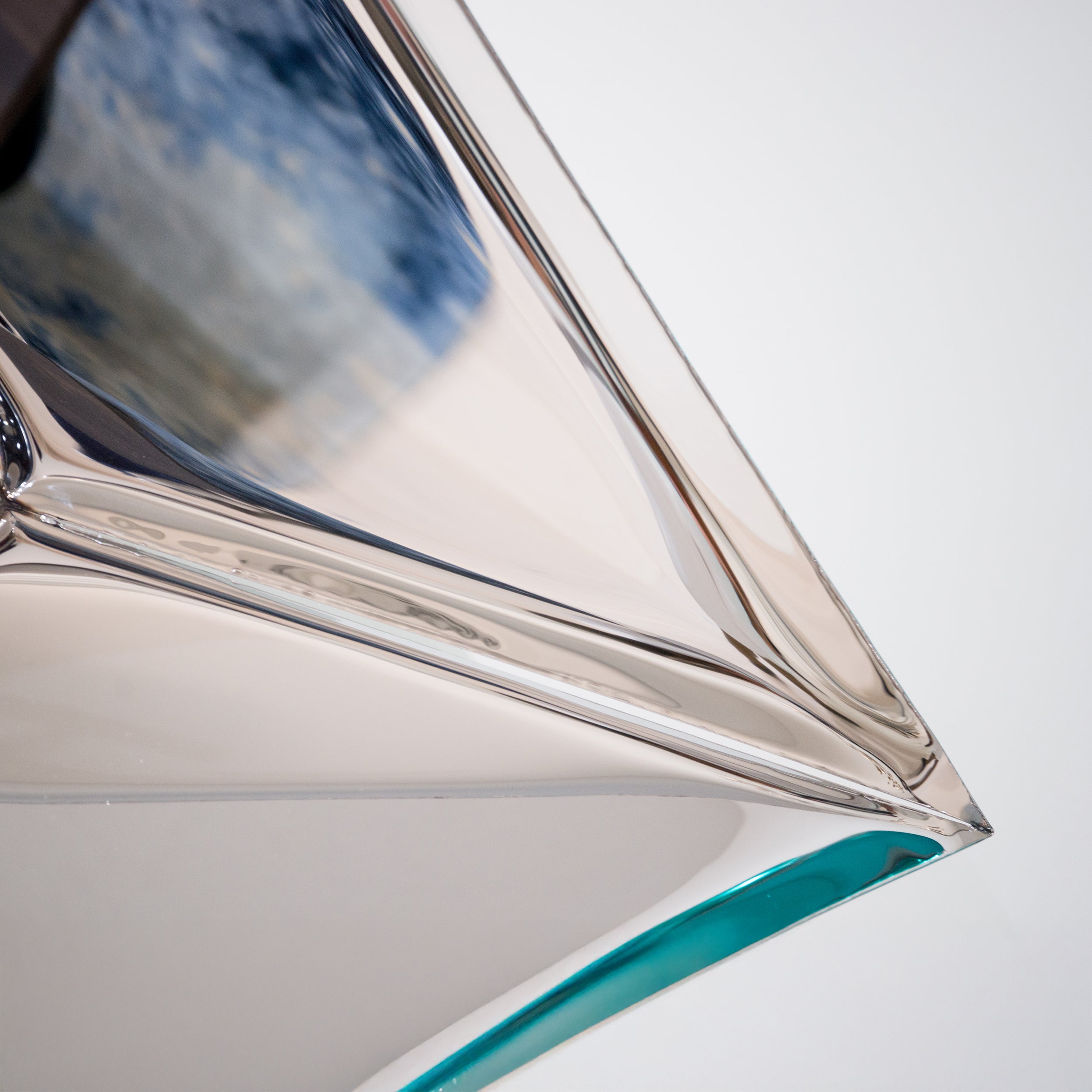 The Crystals Mirrors