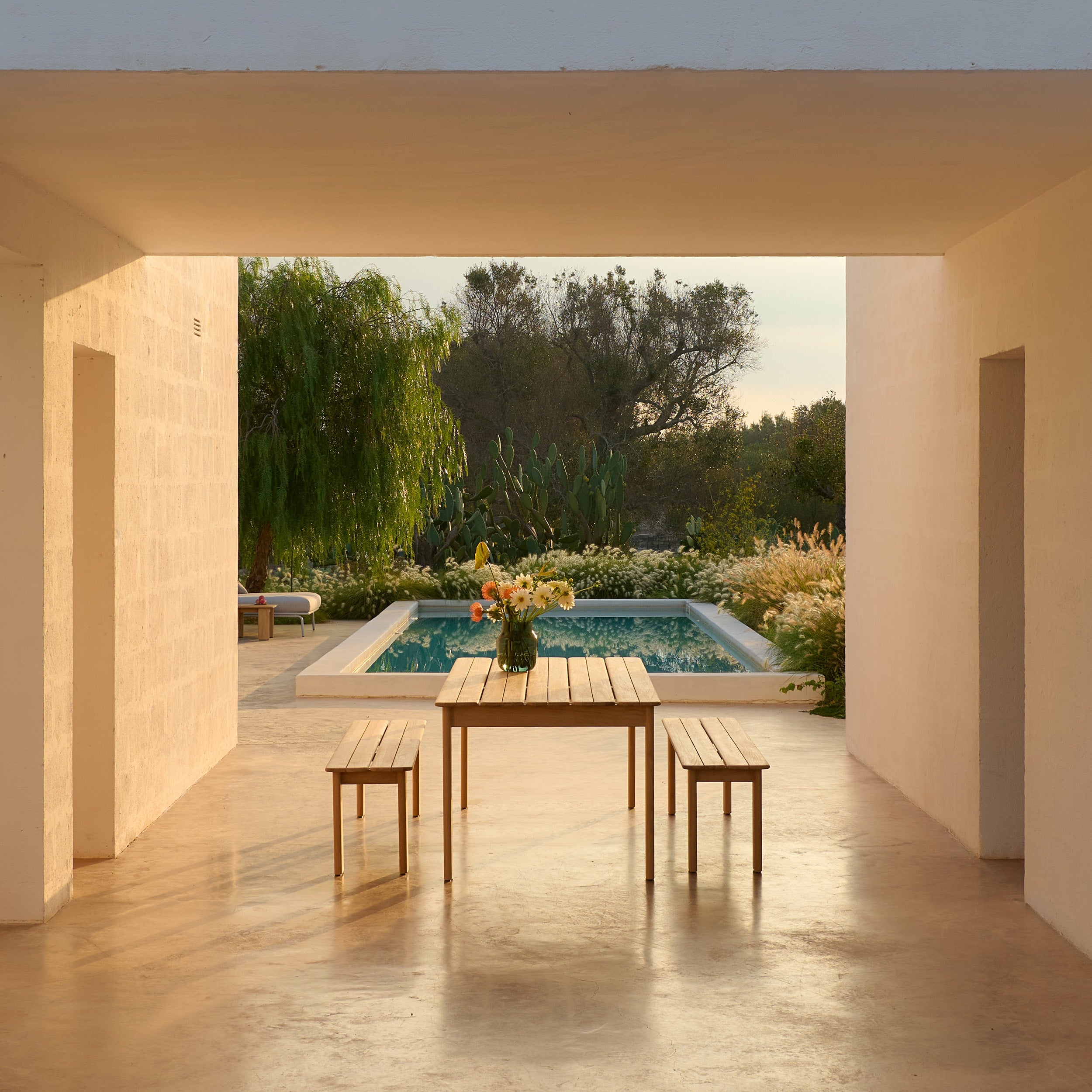 Assemble Table: Quick Ship