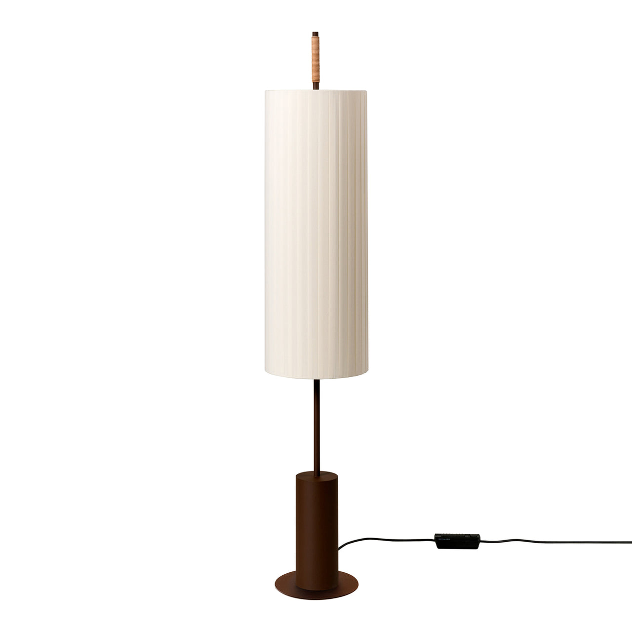 Dórica Floor Lamp: Quick Ship