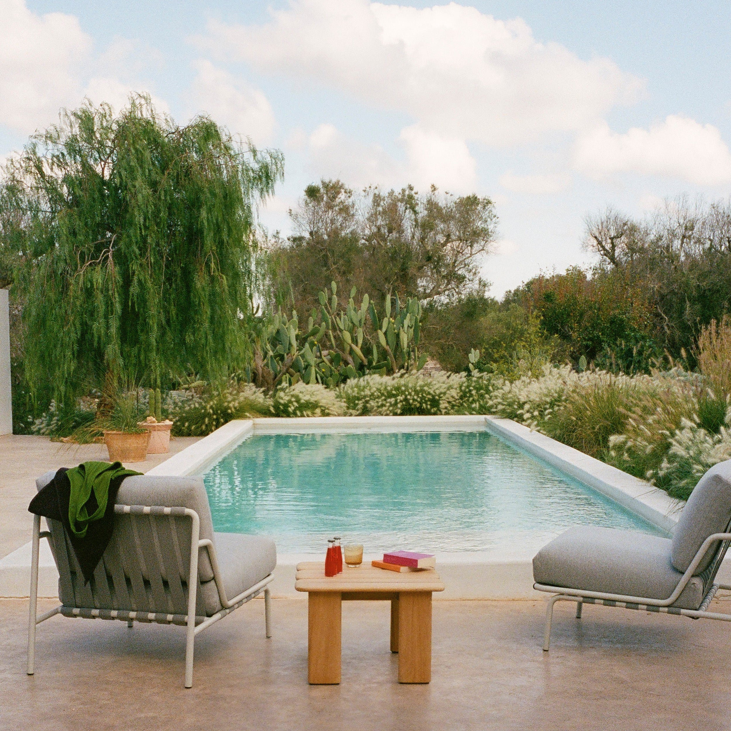 Assemble Coffee Table: Quick Ship