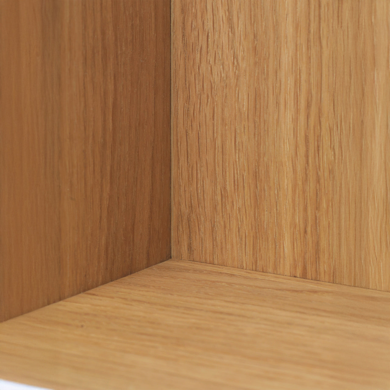 Stagger Shelf: Square