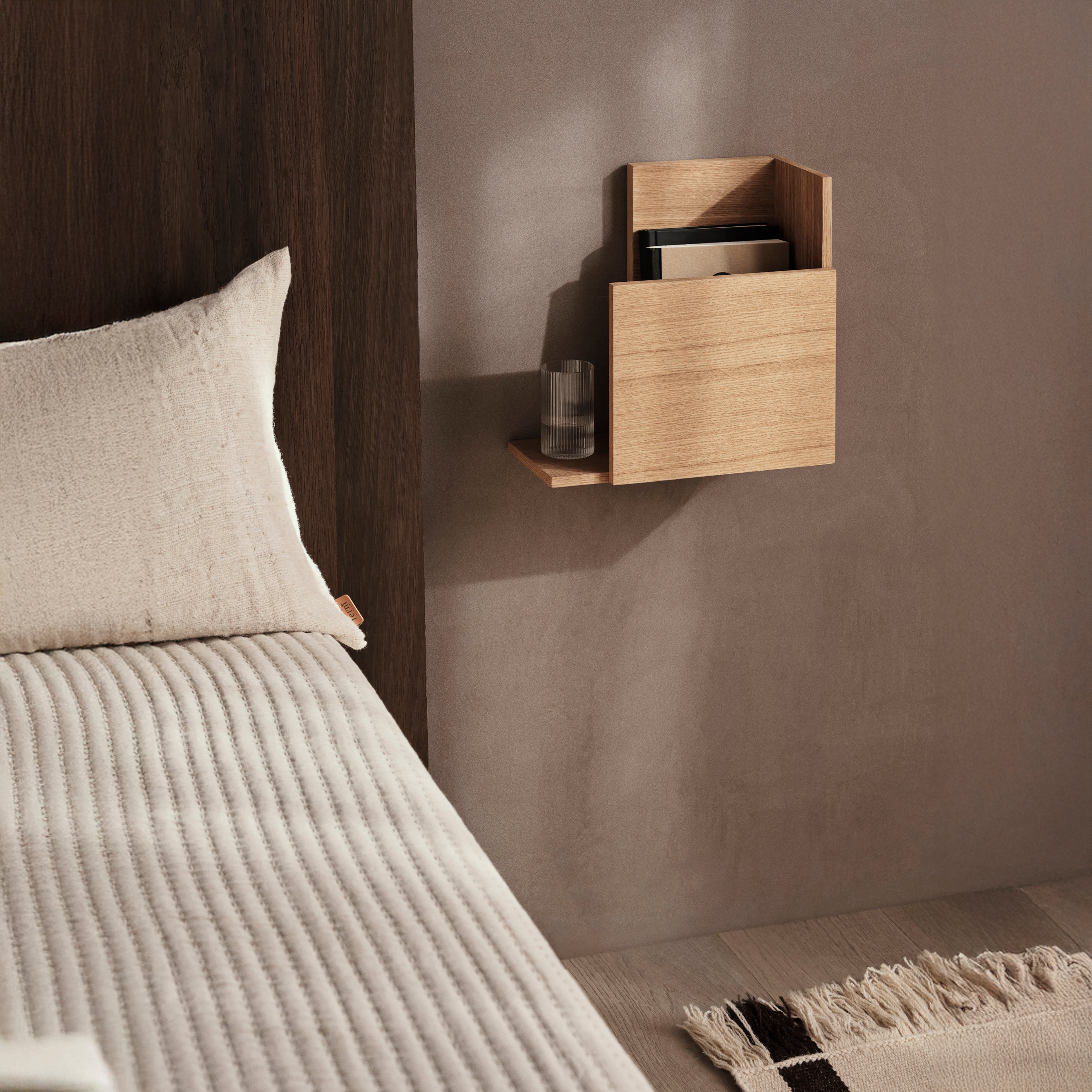 Stagger Shelf: Square