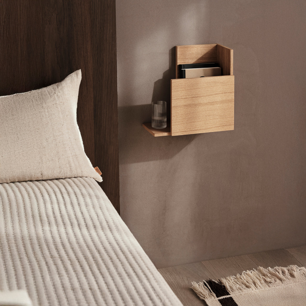 Stagger Shelf: Square