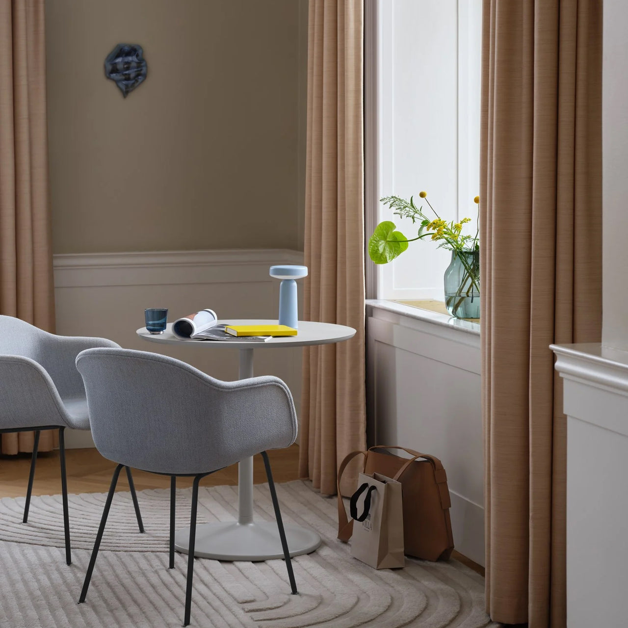 Soft Cafe Table: Round - Quick Ship