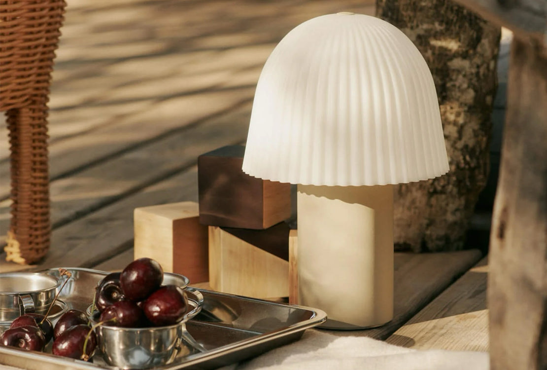 Bright Moments: Frill Portable Lamp