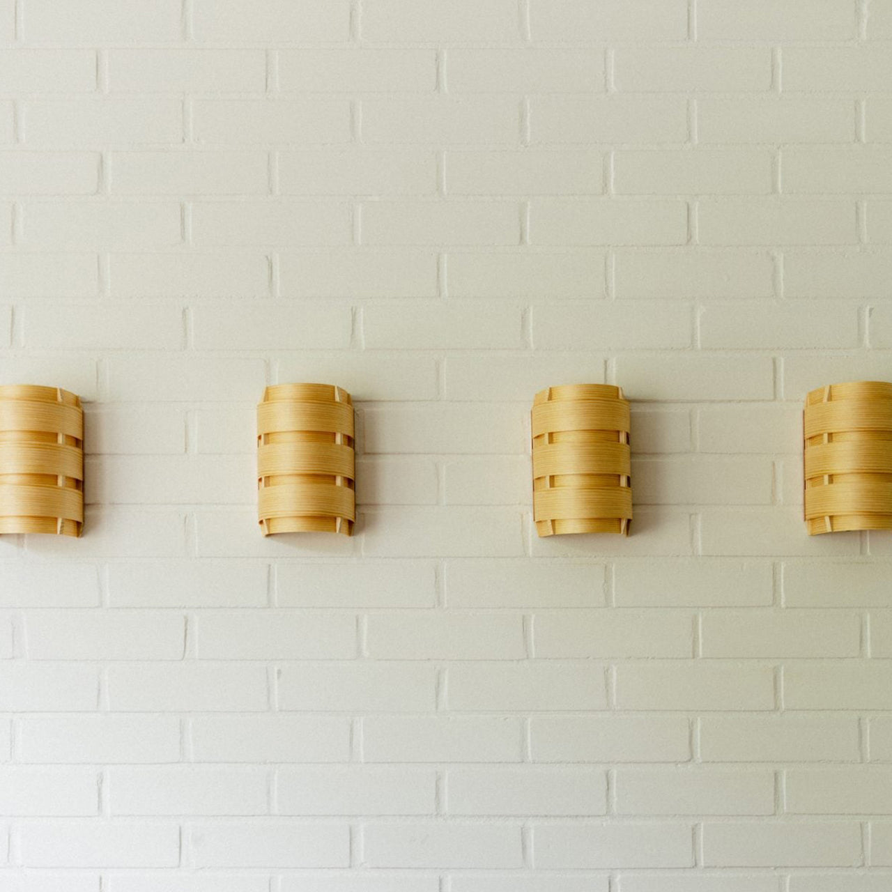 1004 Hans Wall Light