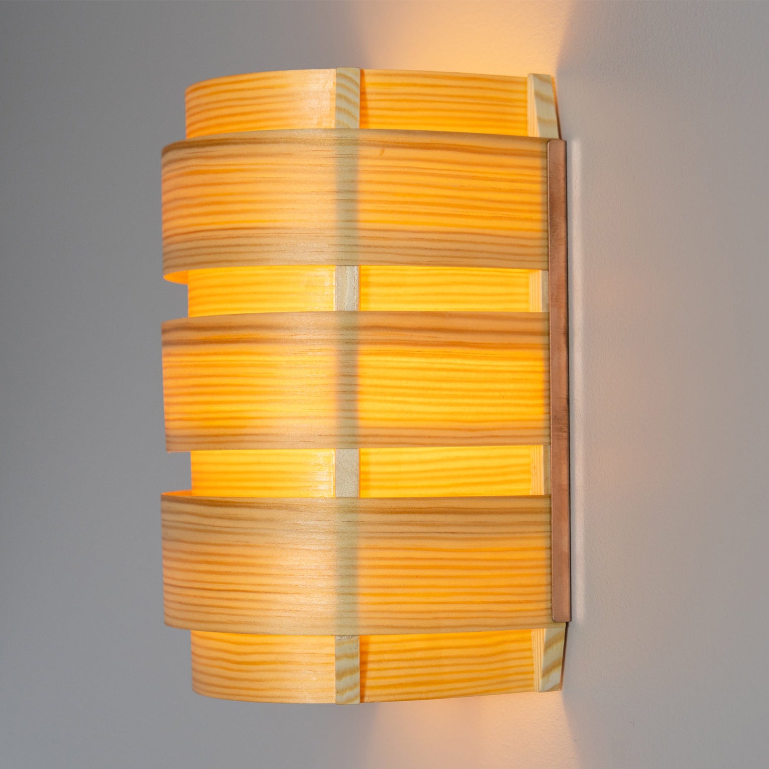 1004 Hans Wall Light