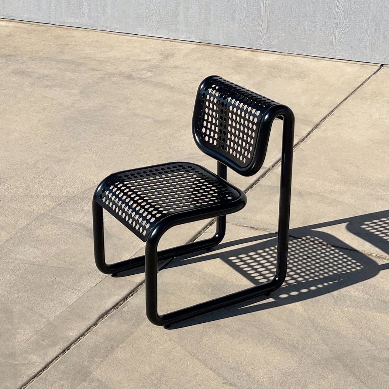 Tube Outdoor Dining Chair