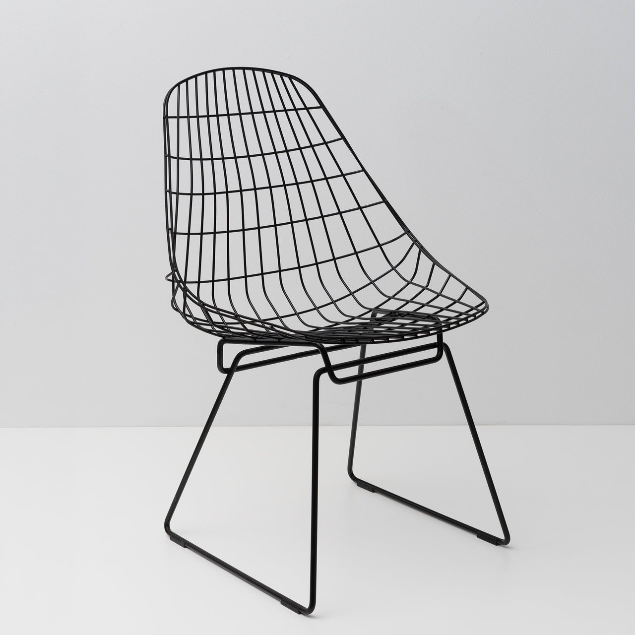 SM05 Wire Dining Chair: LS
