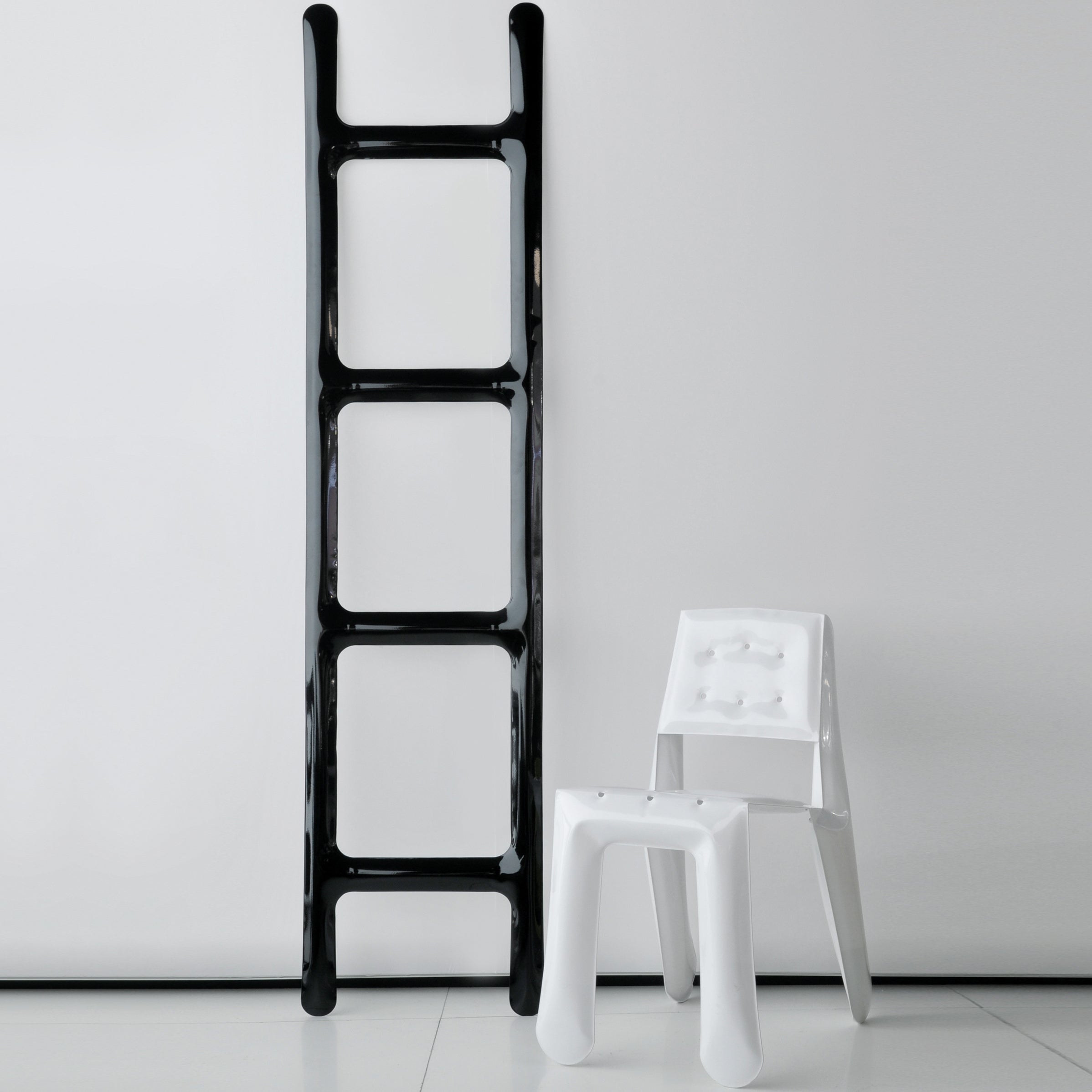 Drab Ladder Hanger