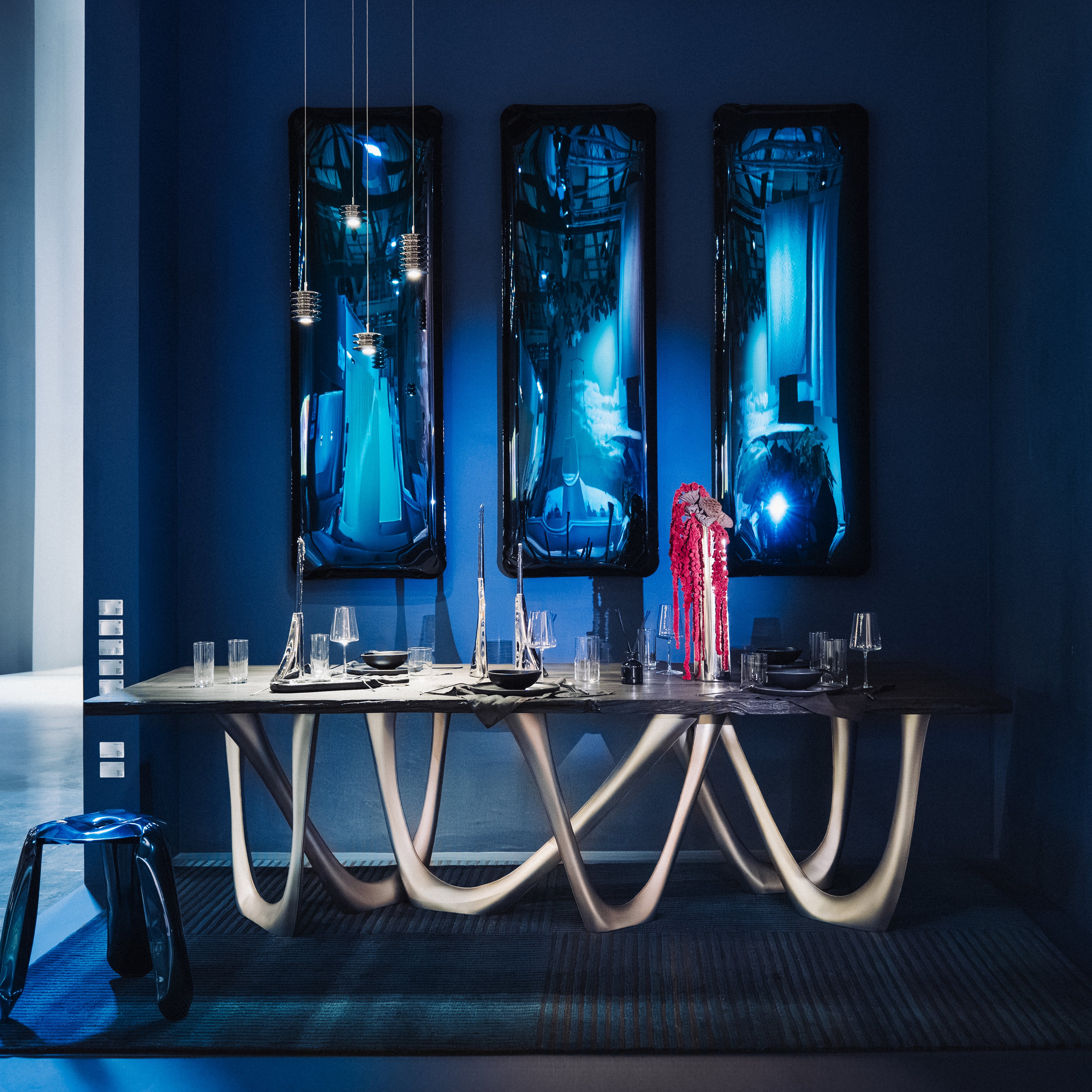 Tafla Q Mirror Gradient