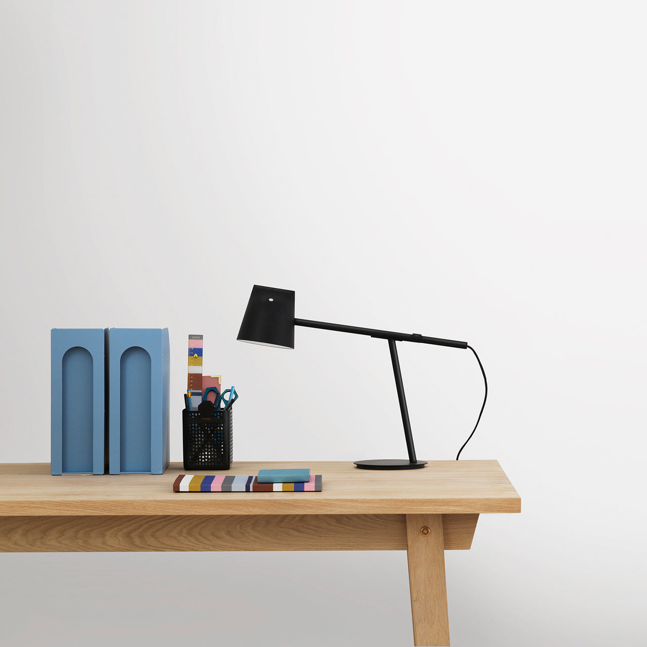 Momento Table Lamp