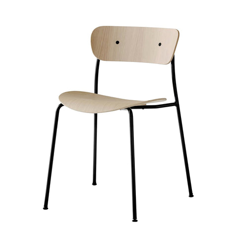 Pavilion Chair AV1: Set of 2 + Lacquered Oak + Black