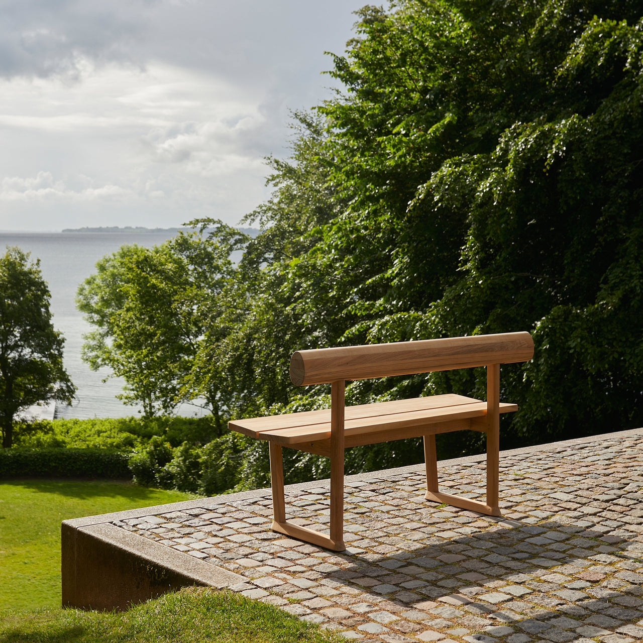 Banco Bench: Outdoor