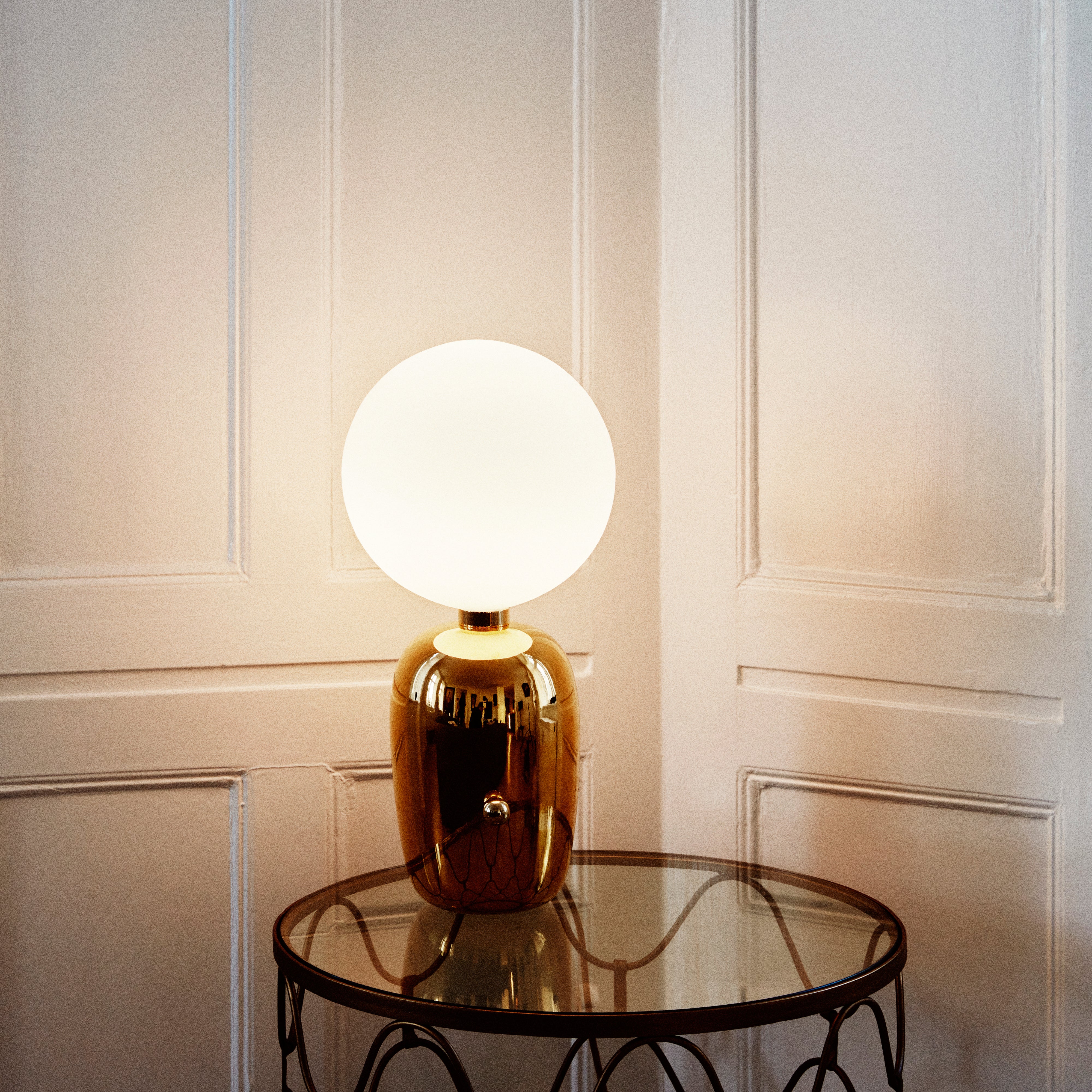 Aballs Table Lamp