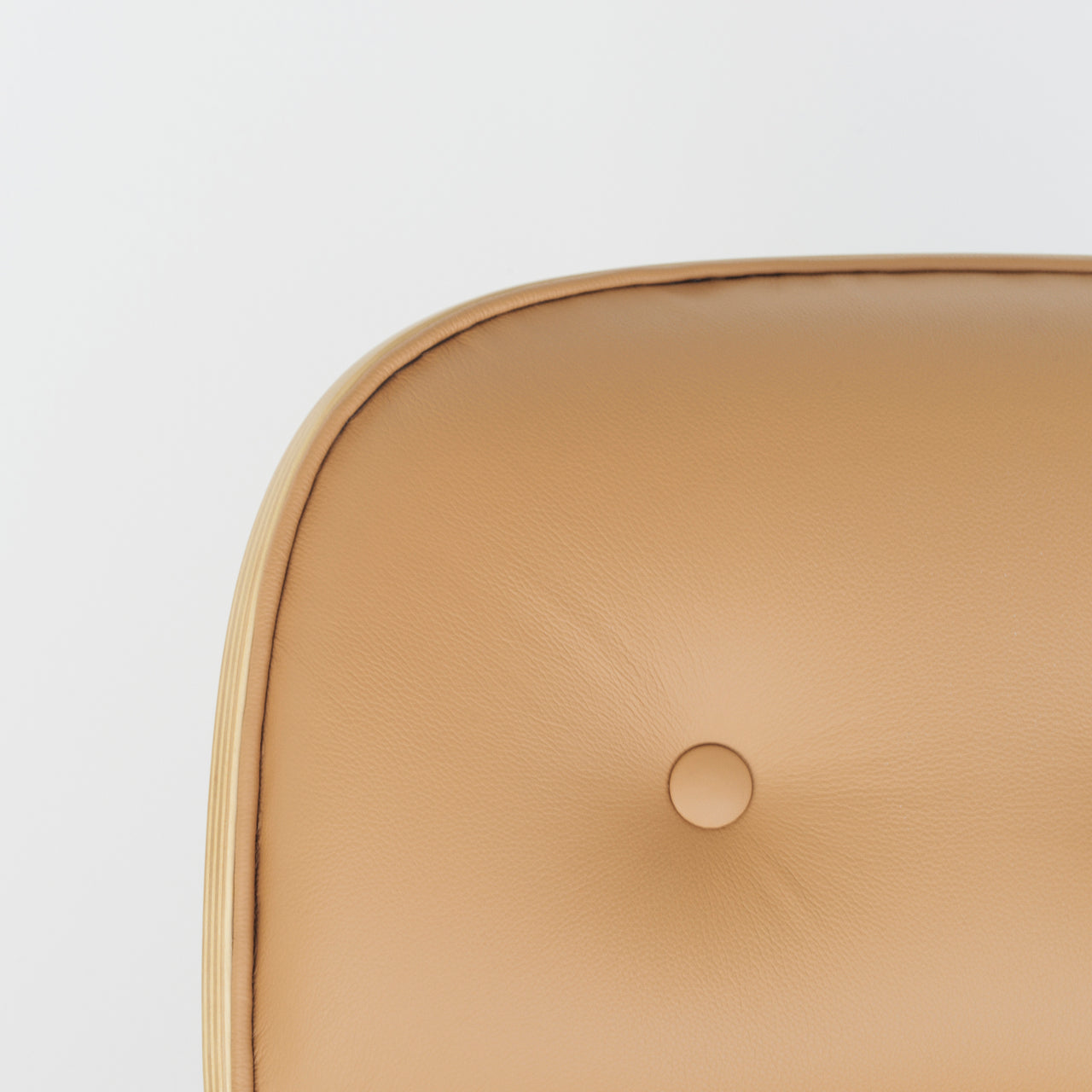 Pad Lounge Chair High Swivel: Aluminum + Oak + Without Tilt