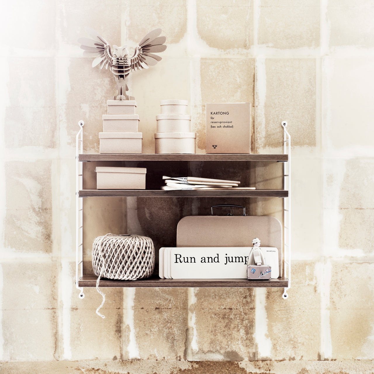 String Pocket Shelving