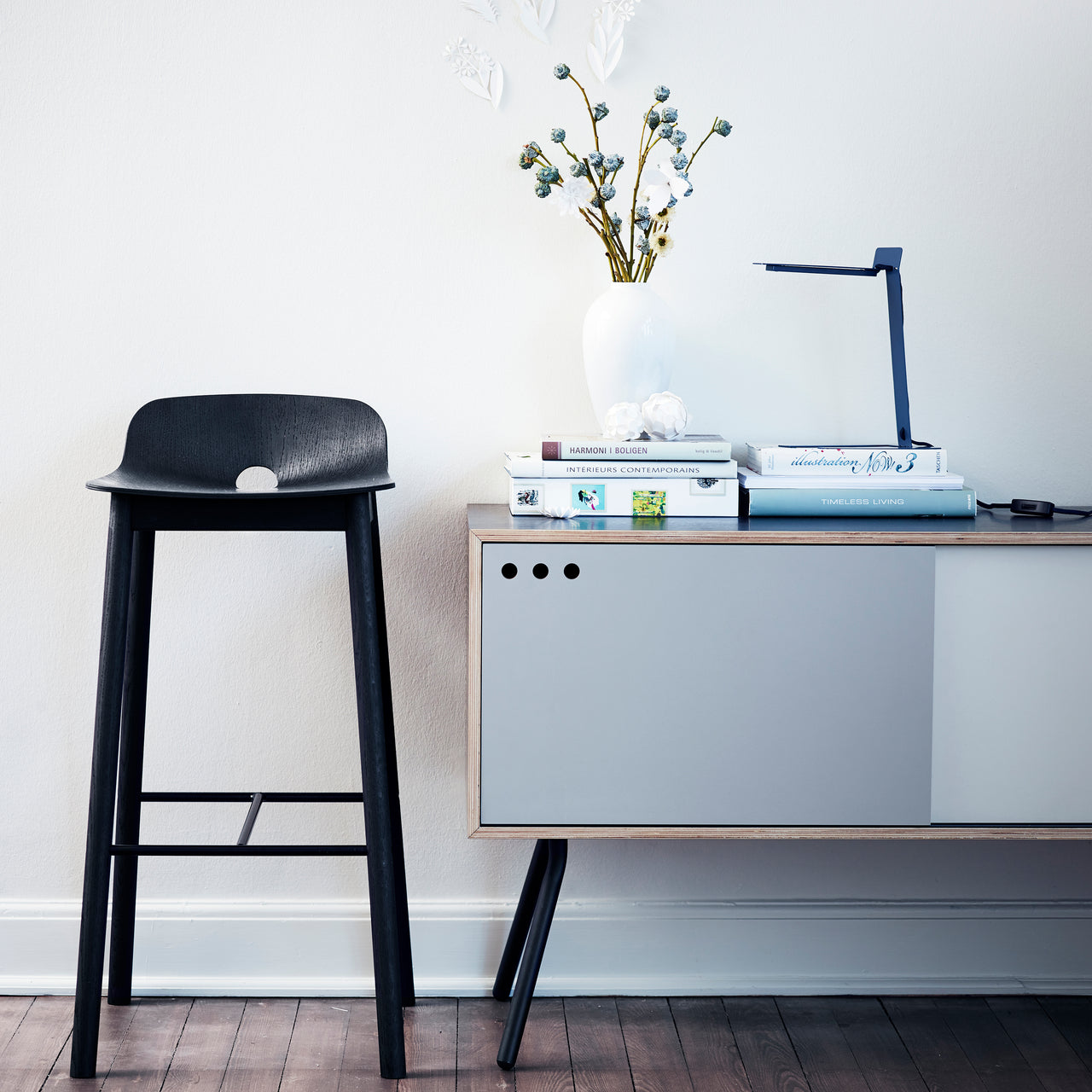 Mono Bar + Counter Stool