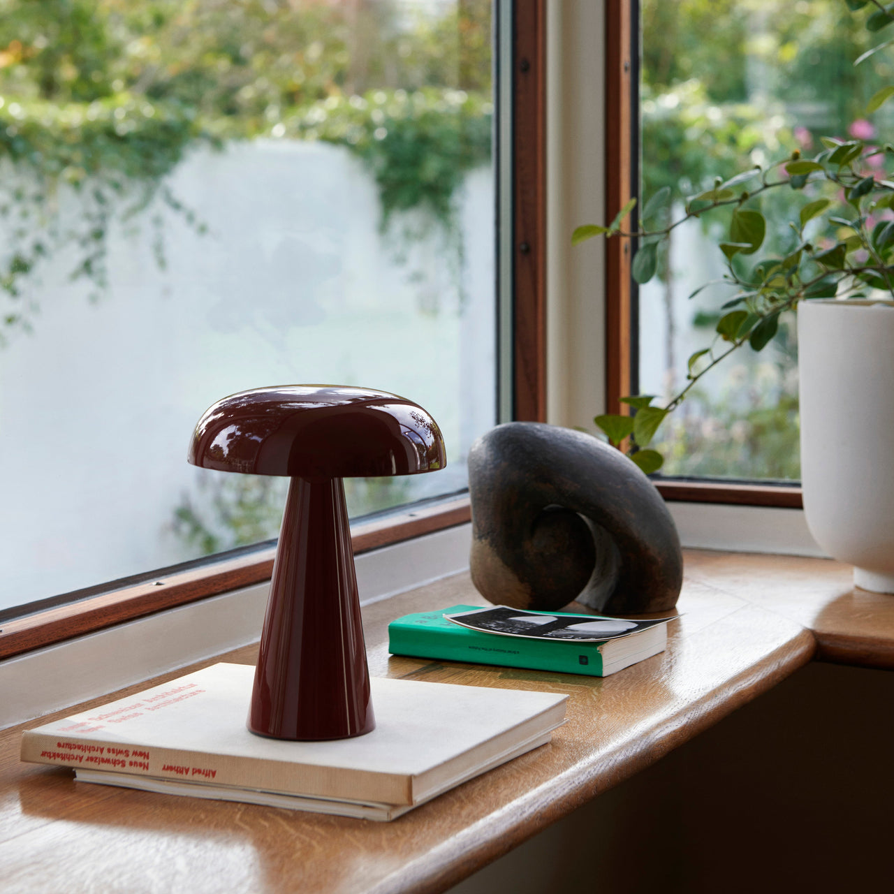 Como Portable Table Lamp: SC53