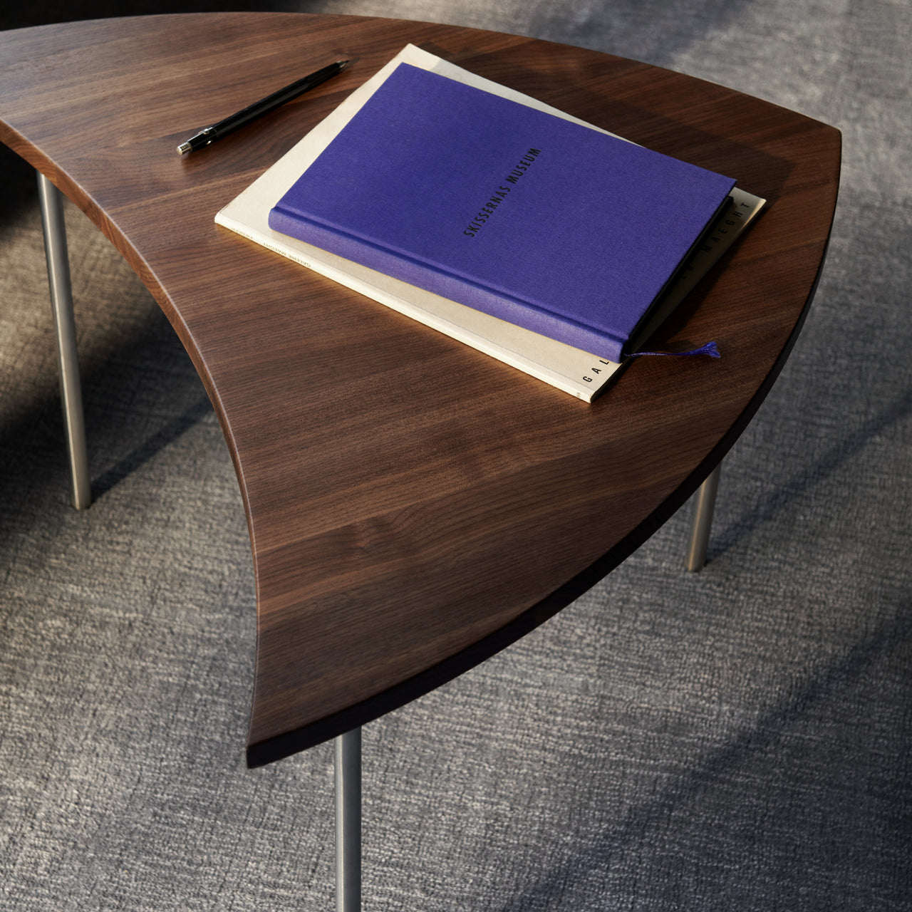 Pinwheel Lounge Table HM7