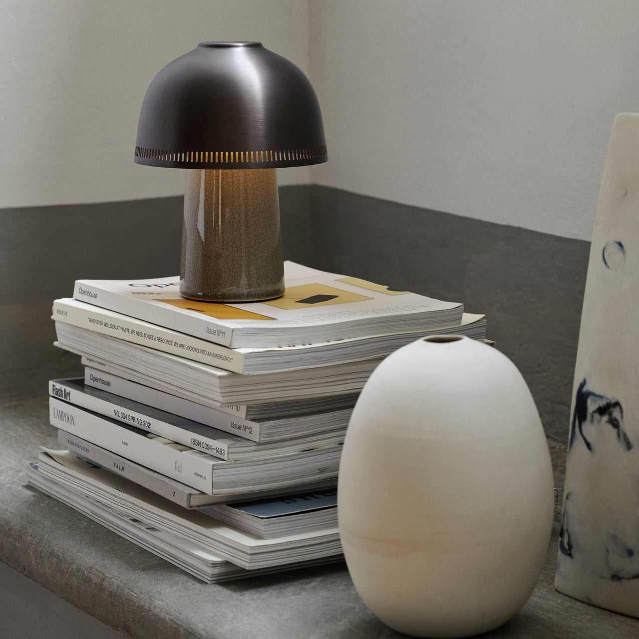 Raku SH8 Portable Table Lamp