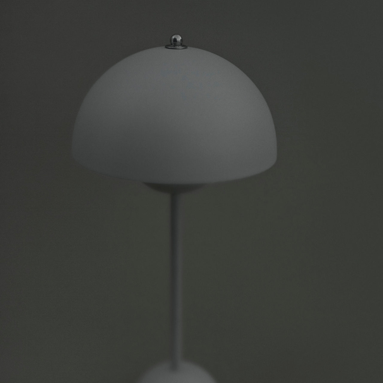 Flowerpot VP3 Table Lamp