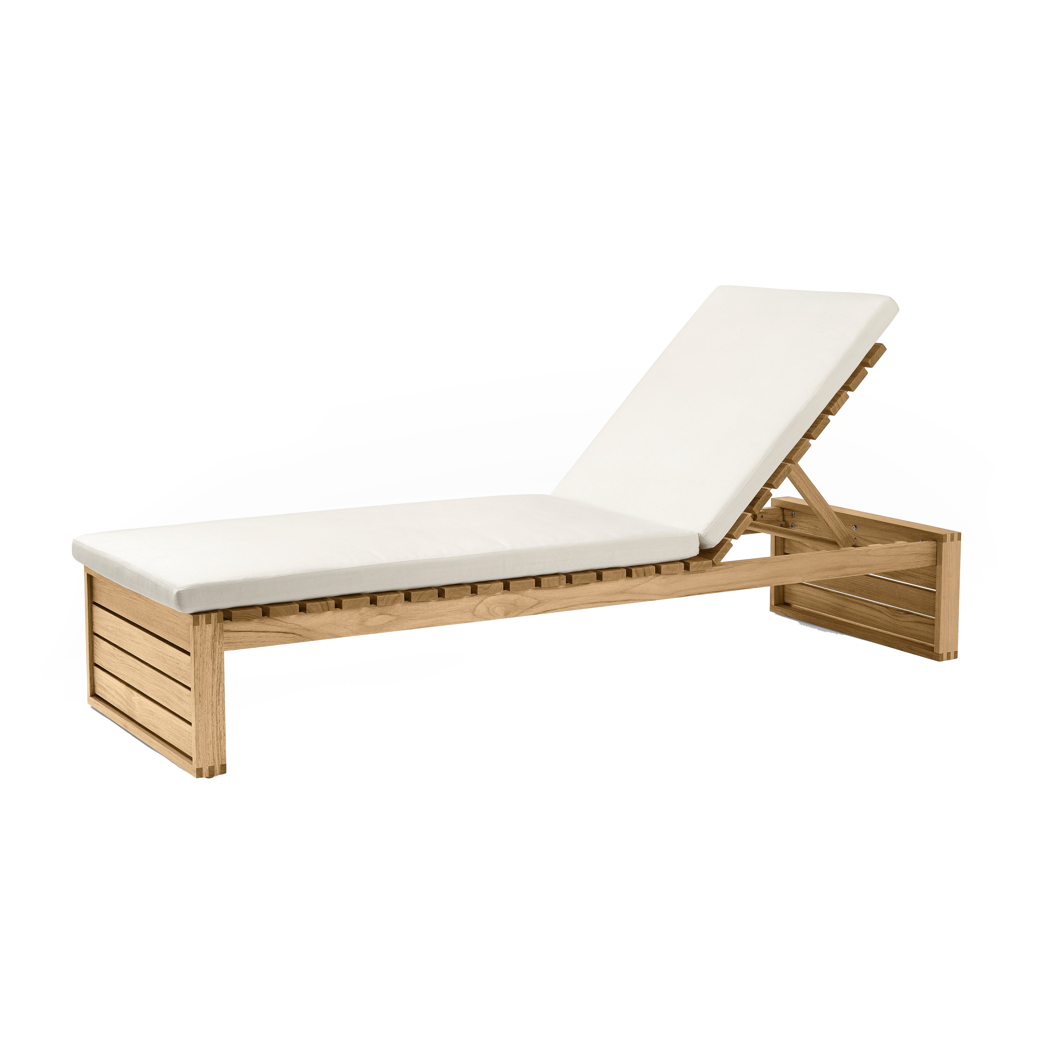 BK14 Outdoor Sunbed: With Canvas Cushion