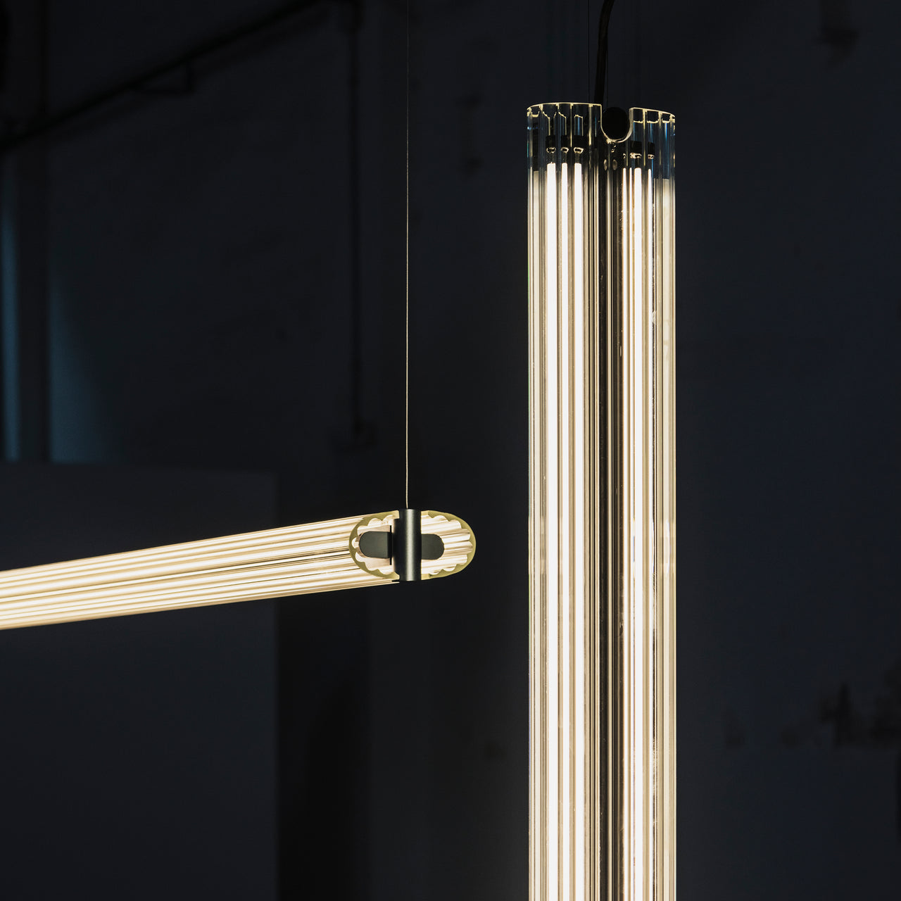 B15 V Hanging Lamp