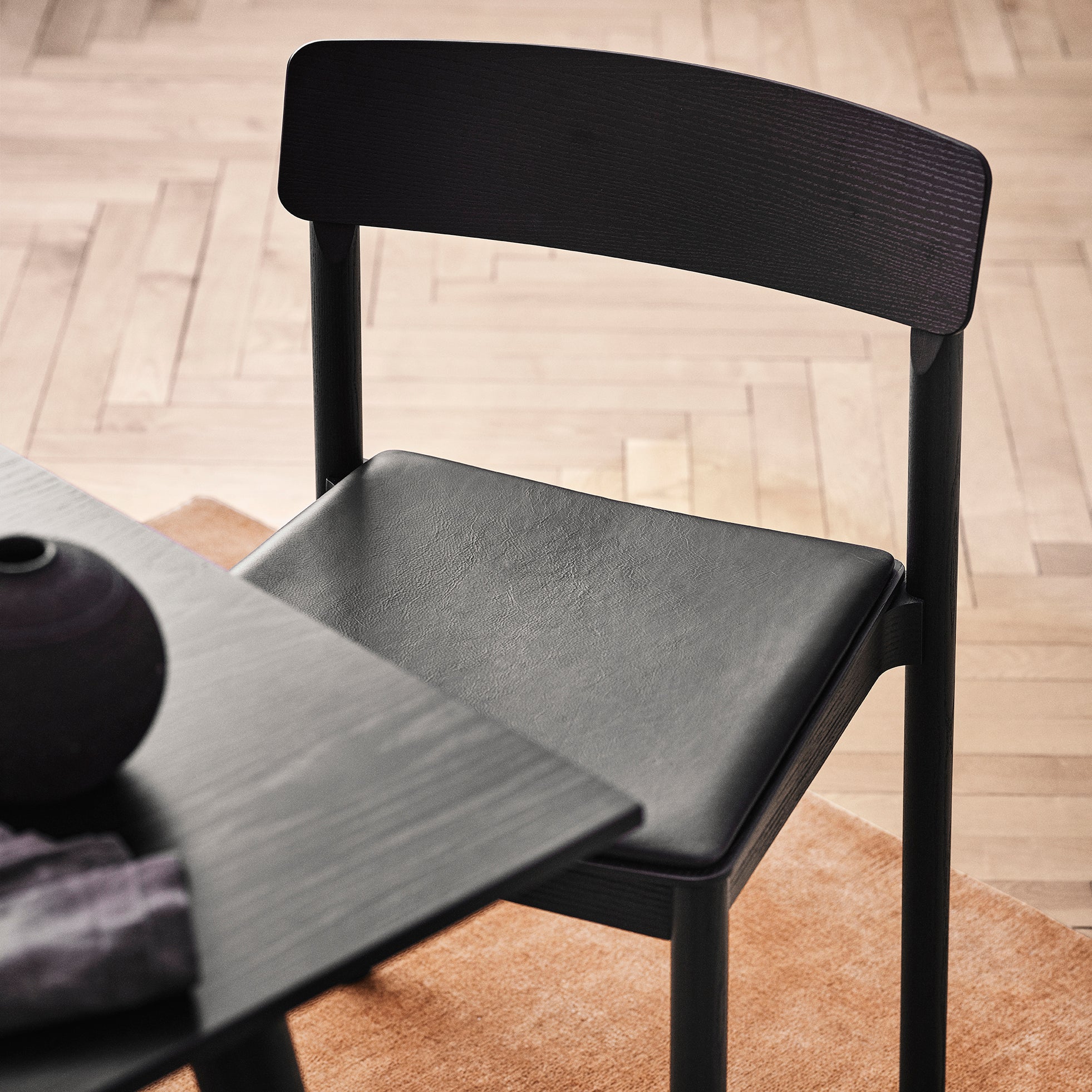 Betty Chair: TK3 + LS