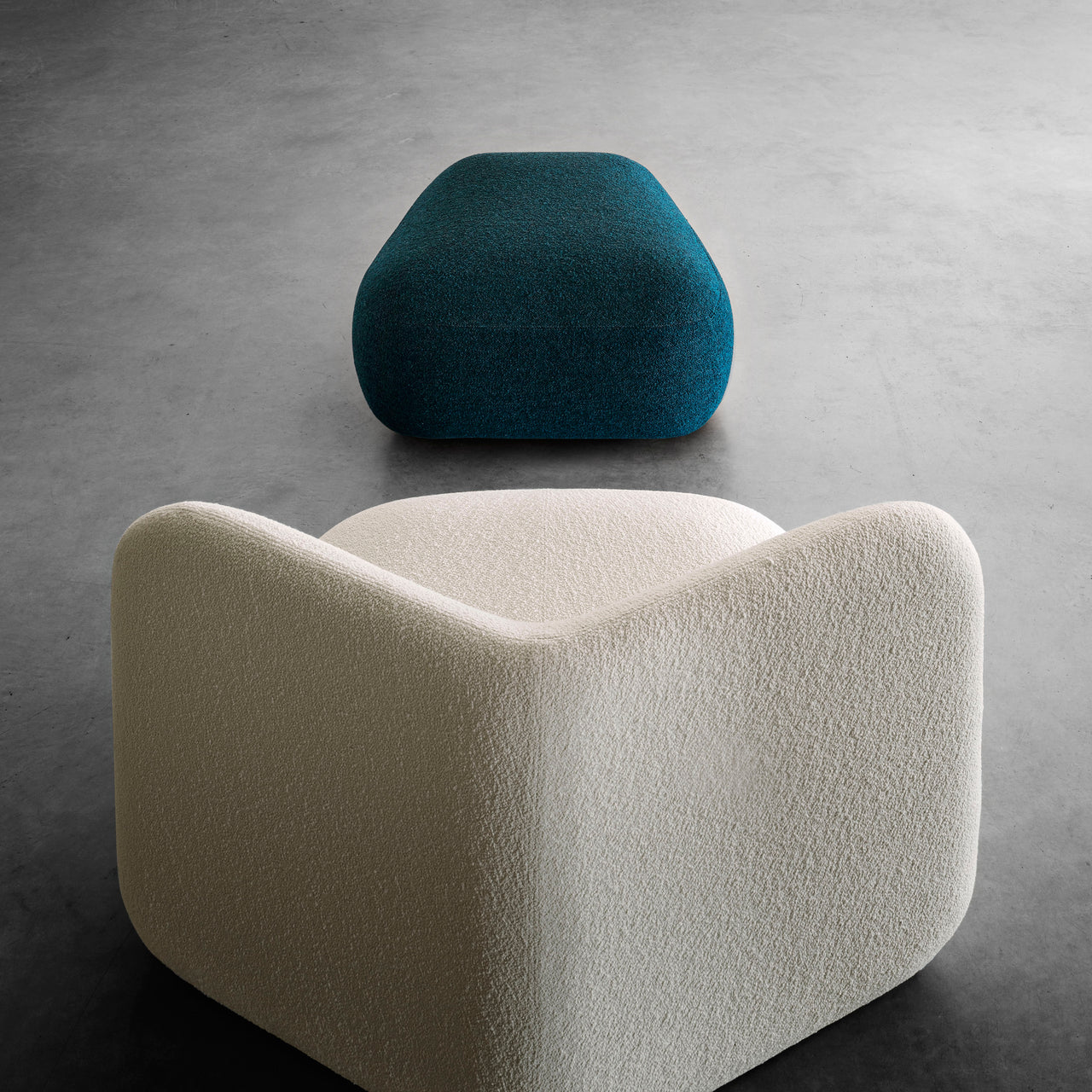Botera Sofa: LS