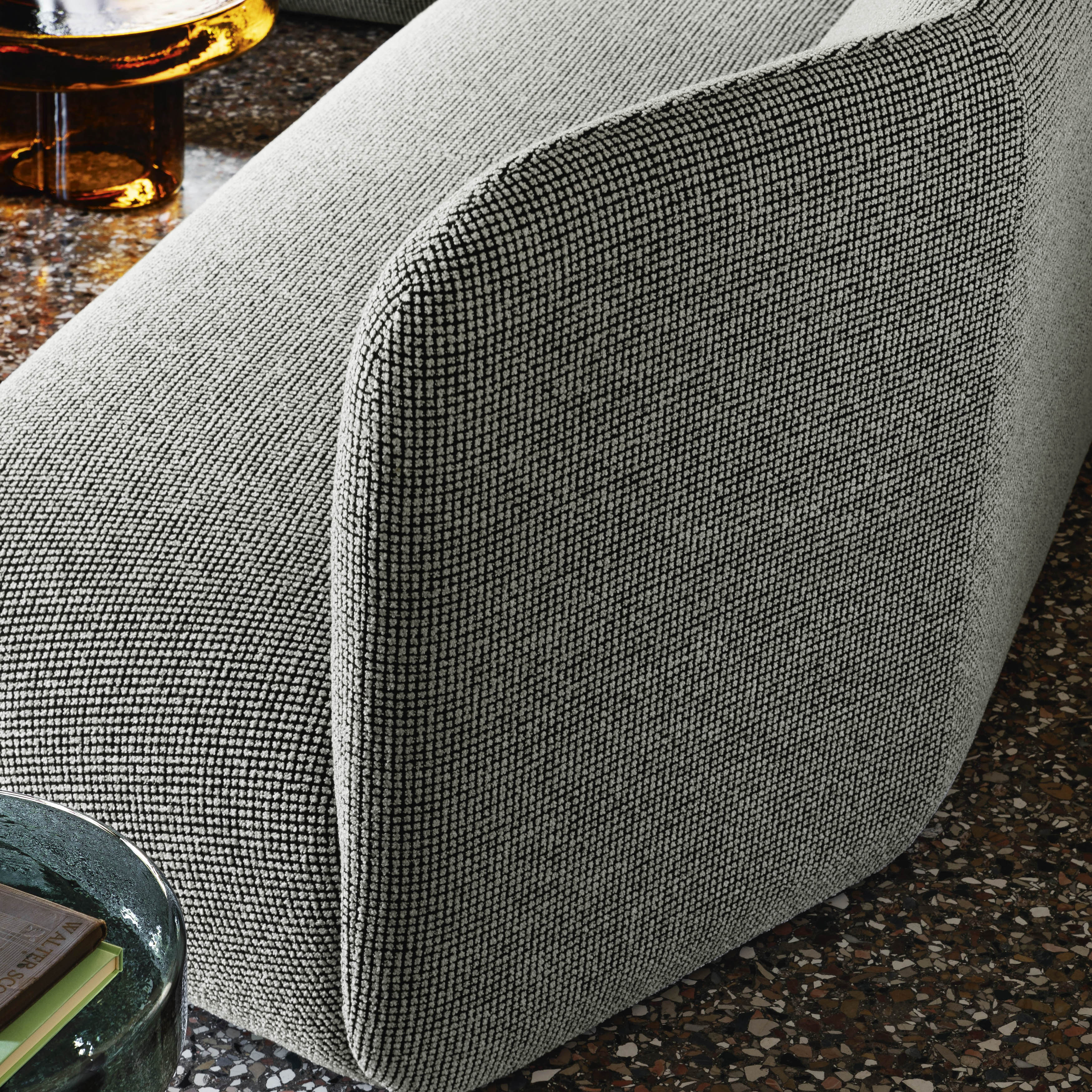 Botera Sofa: DI