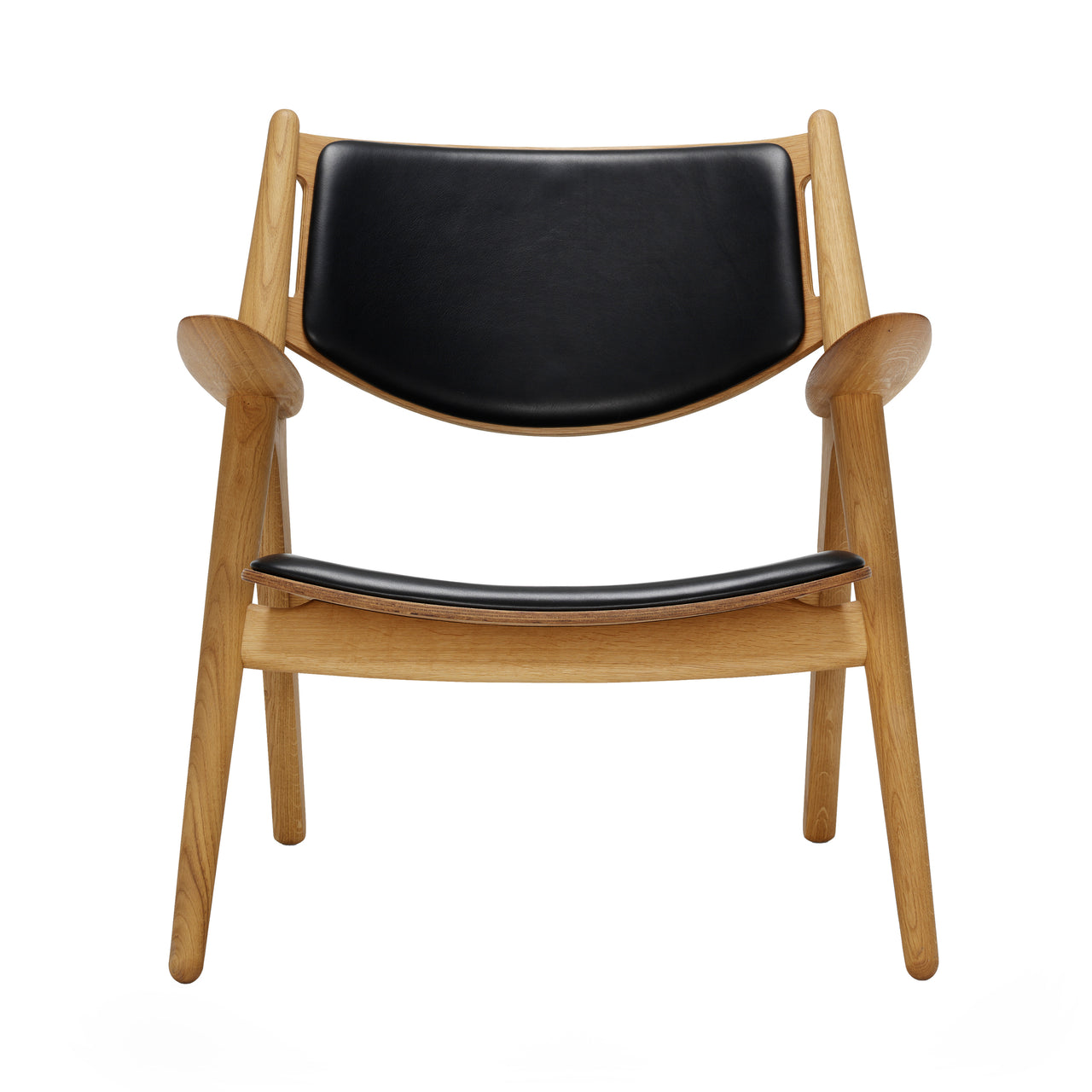 CH28P Lounge Chair: Oiled Oak