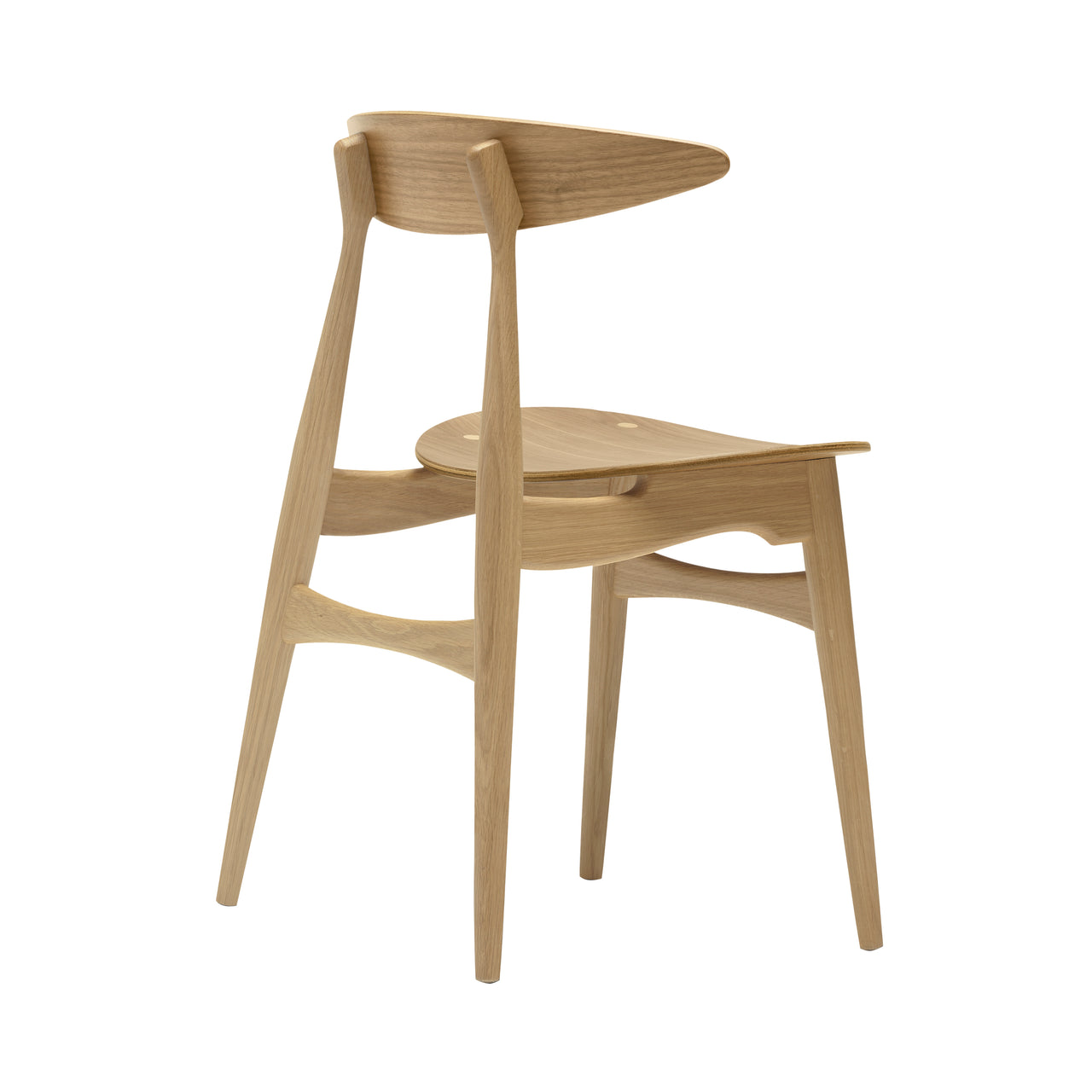 CH33T Chair: Lacquered Oak