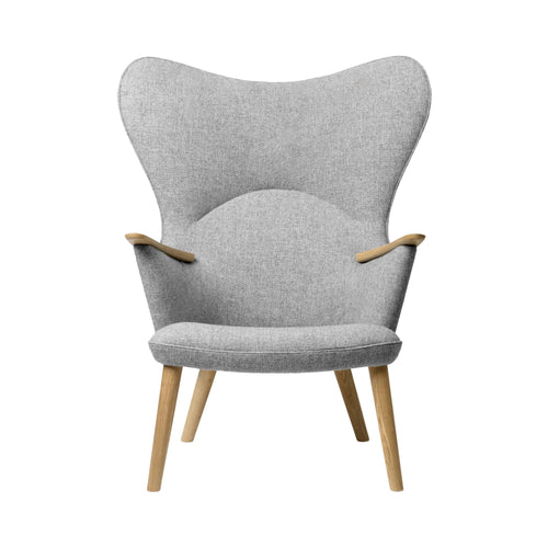 CH78 Mama Bear Lounge Chair: Oiled Oak + Without Neck Pillow