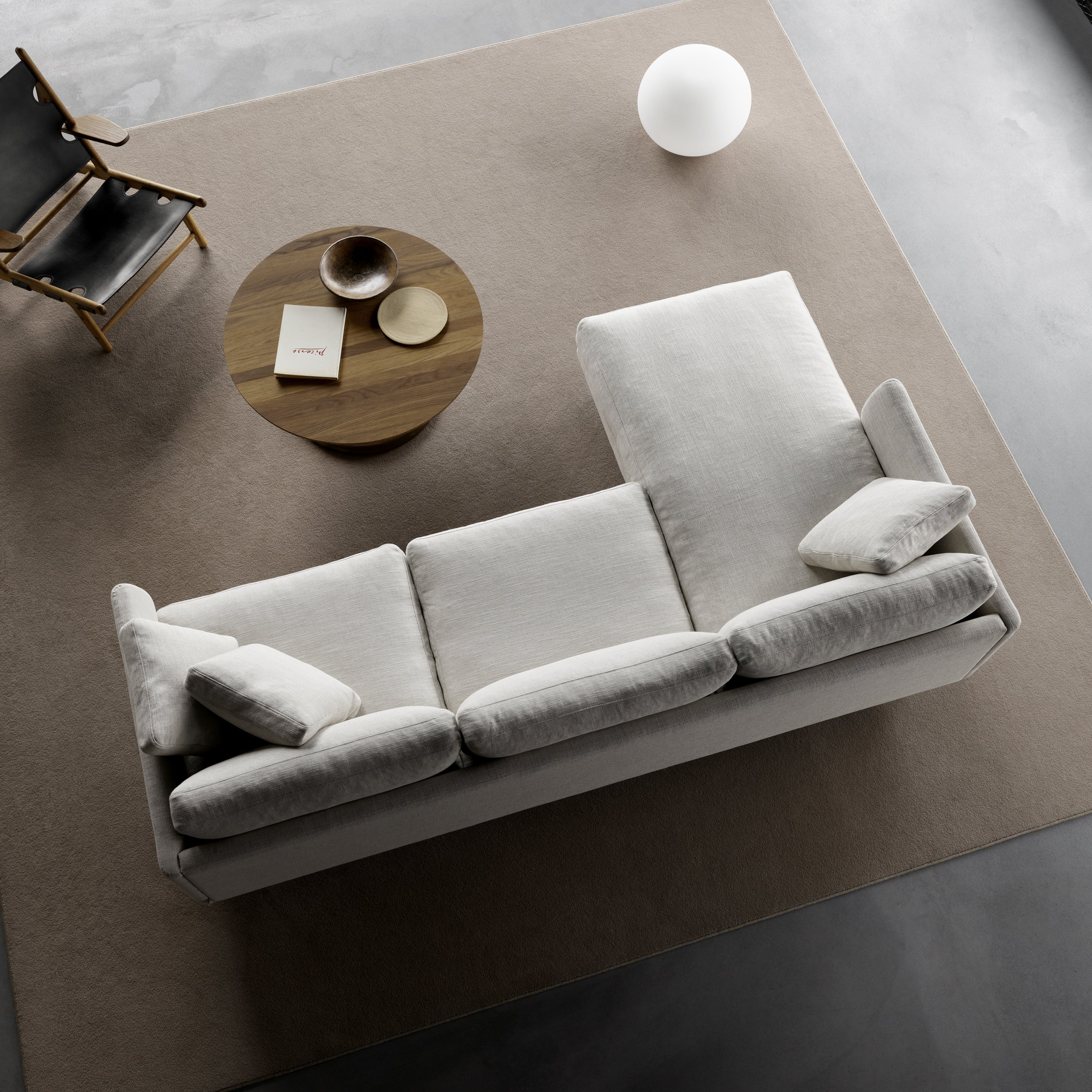 Calmo 3 Seater Chaise: Metal Base + LS