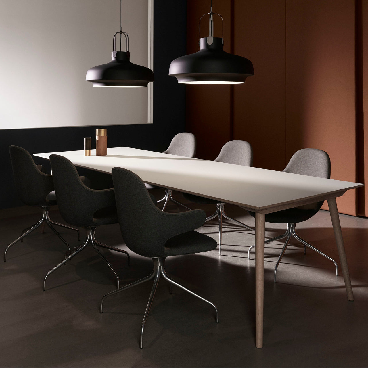 Catch Chair JH2 Swivel Base: LS