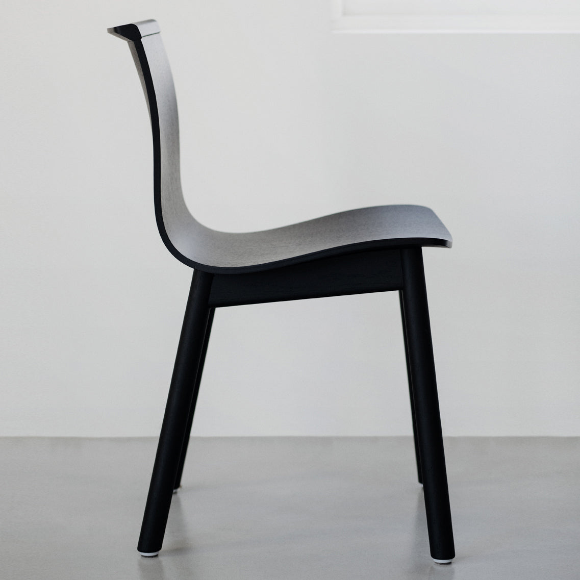 Serif Chair: Wooden Base