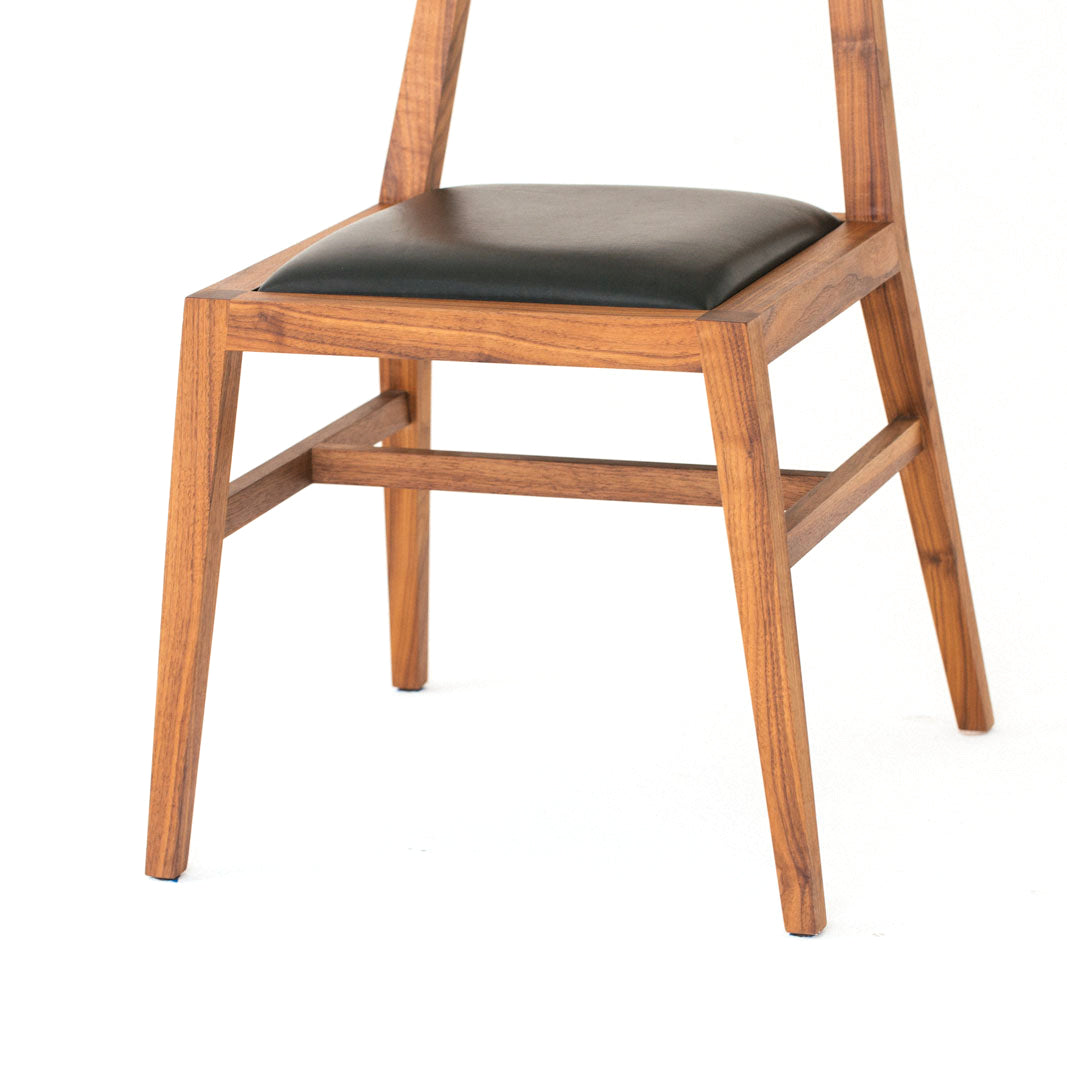 Bas Chair