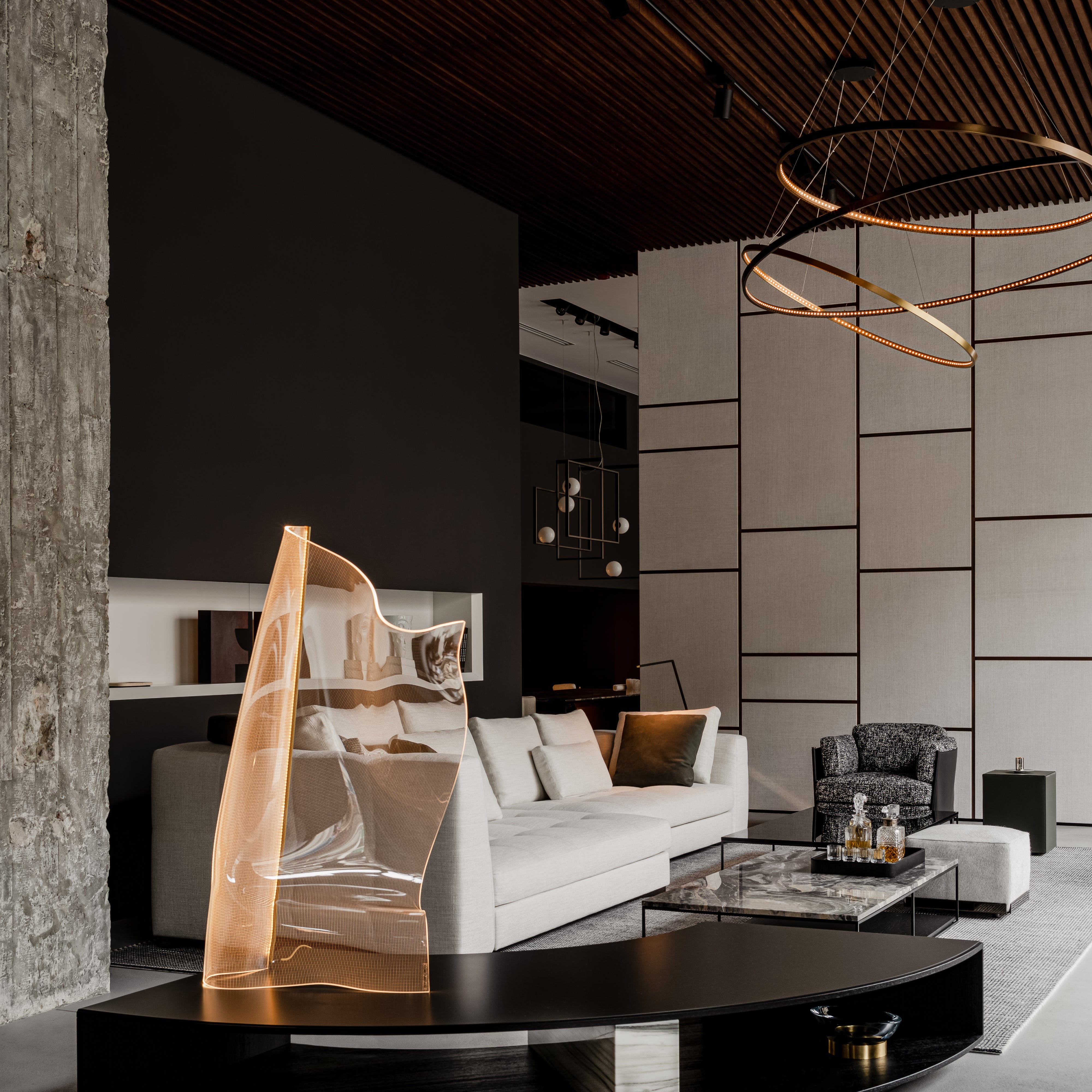 Gweilo Qin Floor Lamp