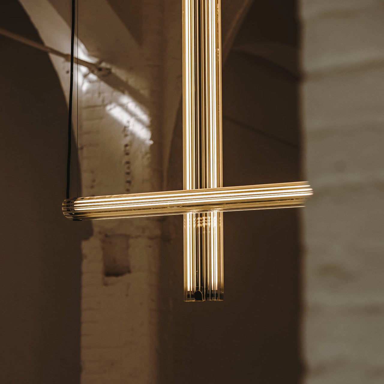 B15 V Hanging Lamp