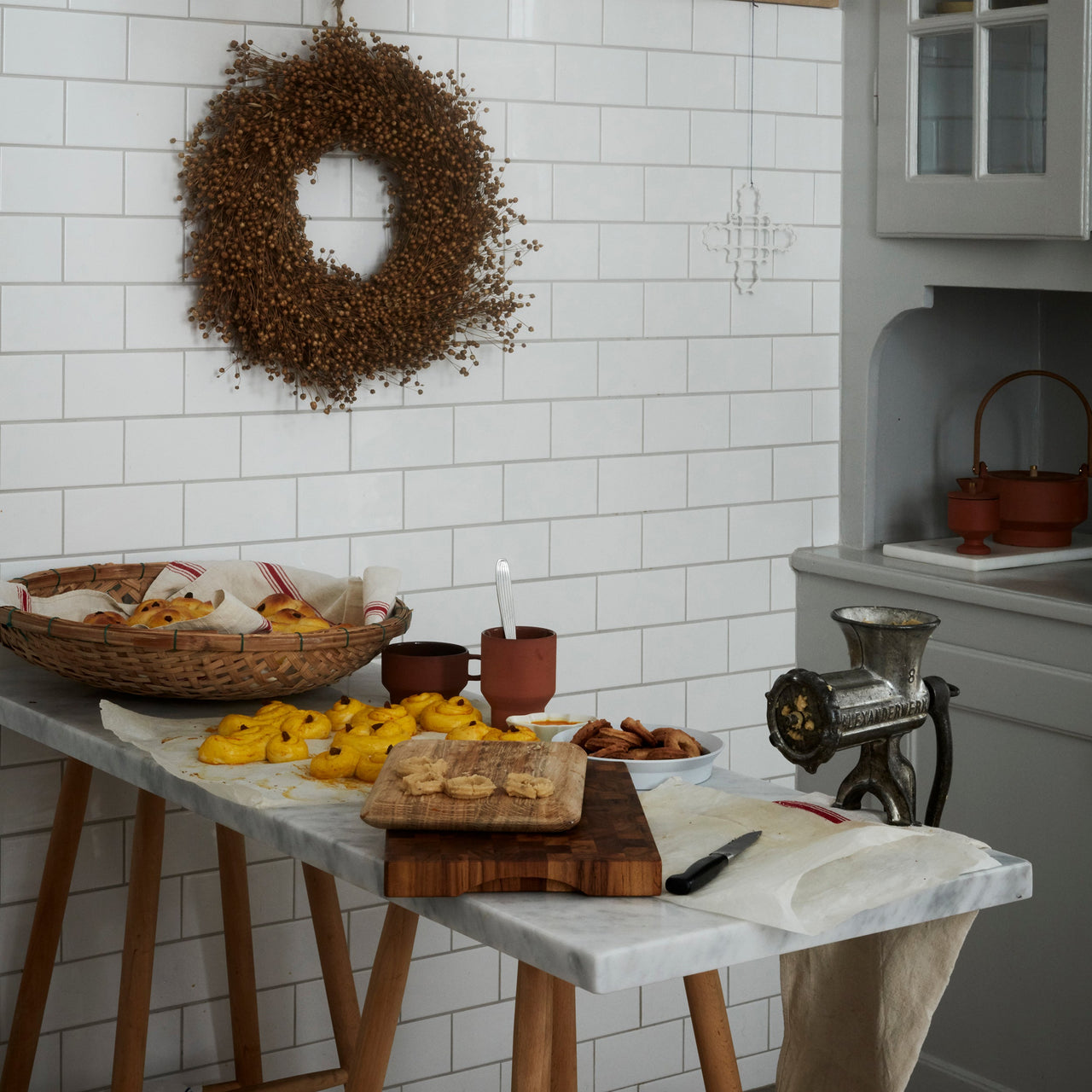 Dania Cutting Board: LS