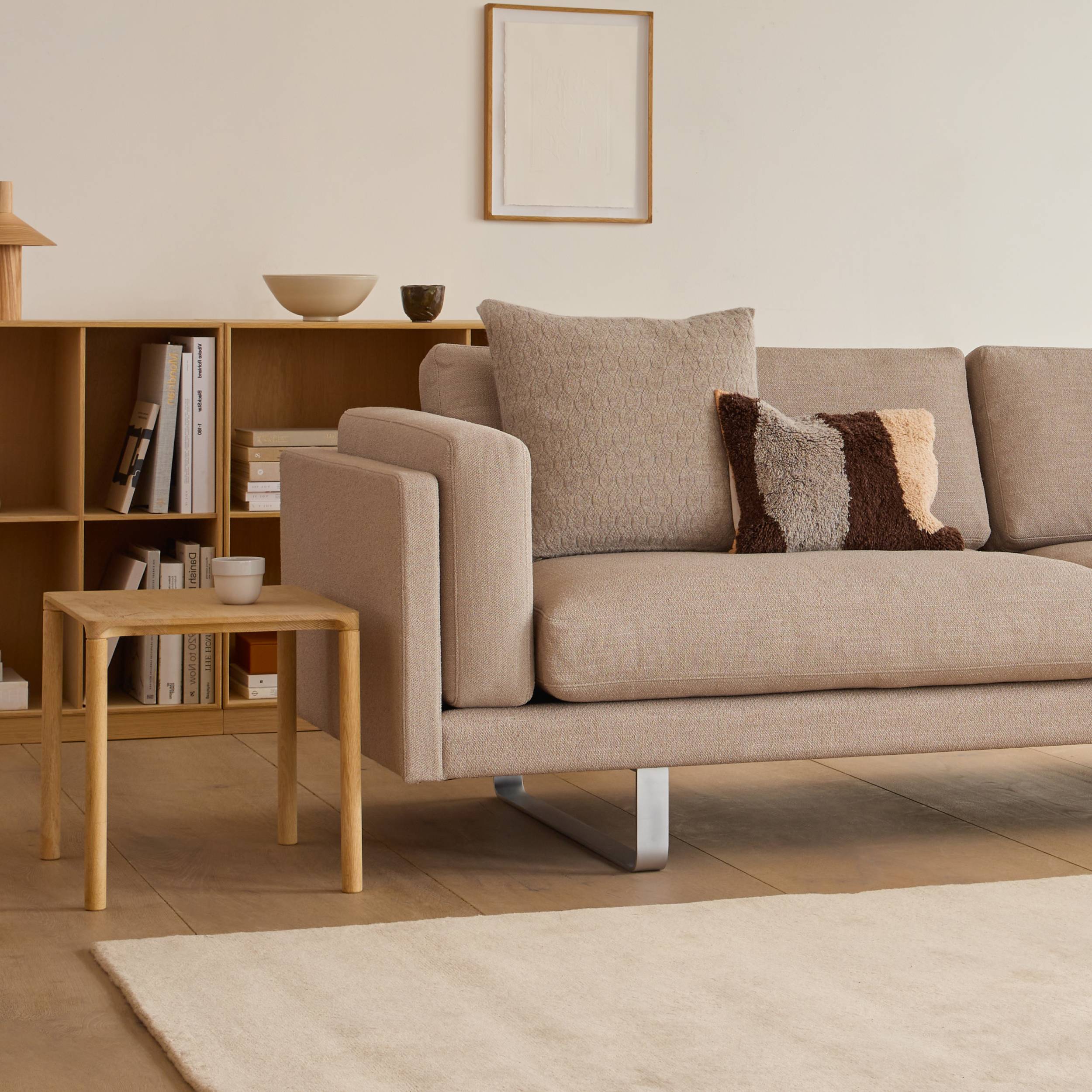EJ280 Sofa: 2 Seater + LS