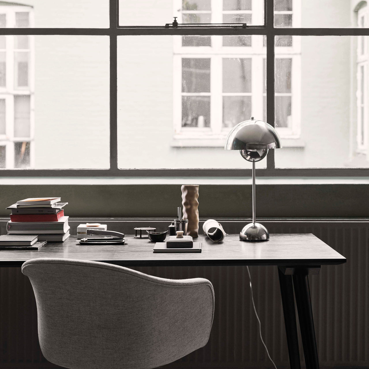 Elefy Chair JH35: Swivel Base + Return: LS