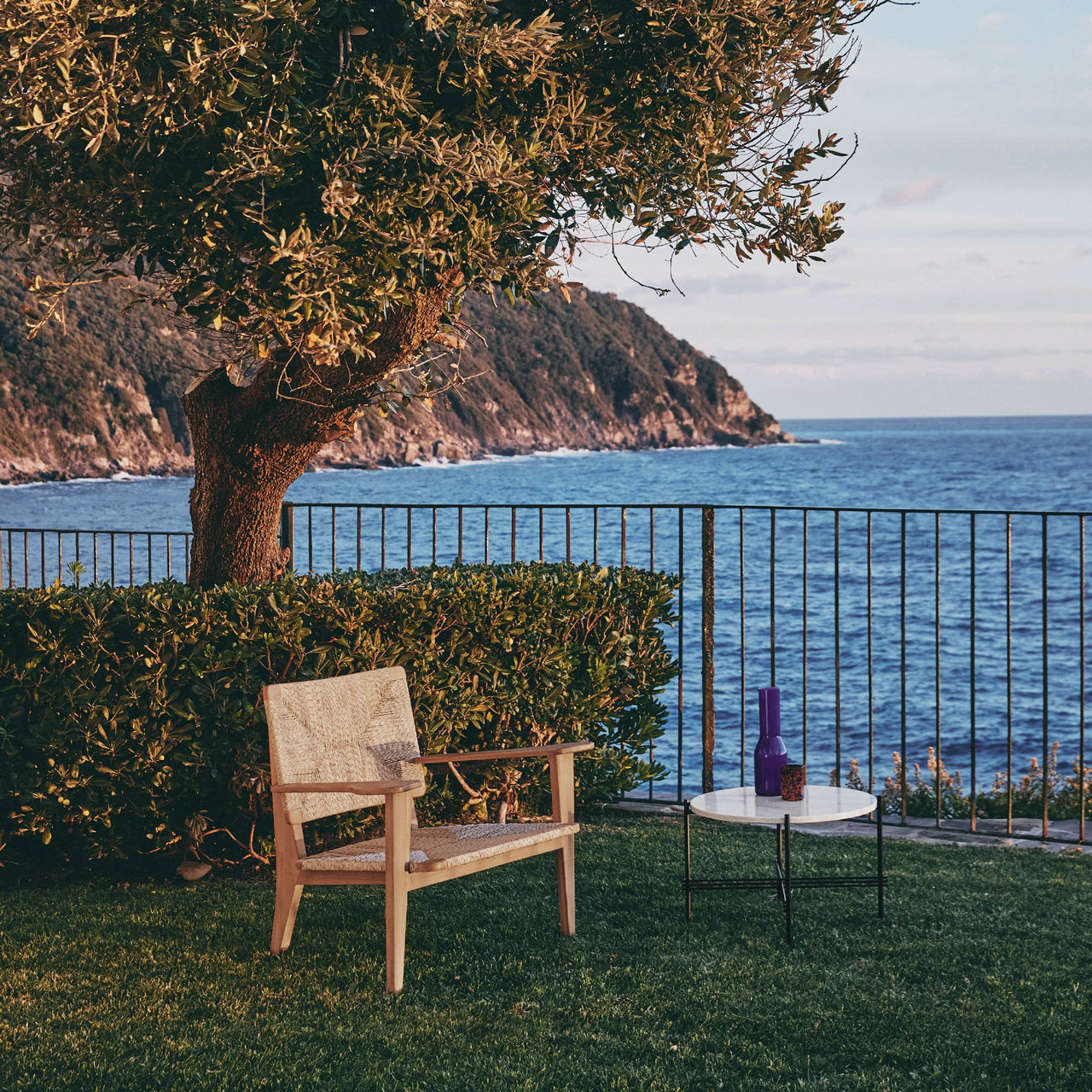 F-Lounge Chair: Outdoor + LS