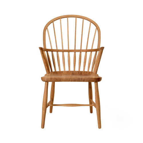 FH38 Windsor Chair: Oiled Oak
