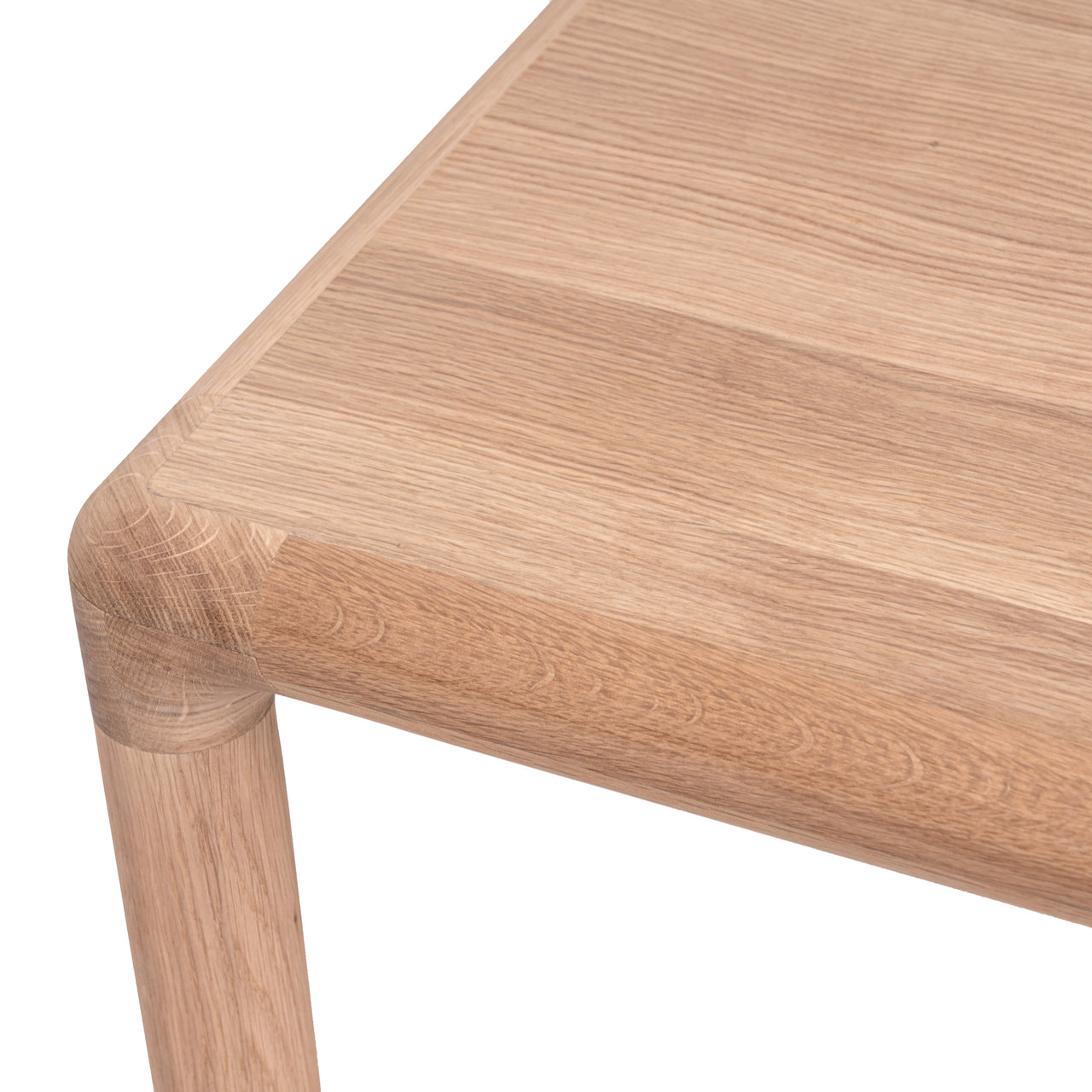 Foster Retreat Dining Table NF-DT01: DI
