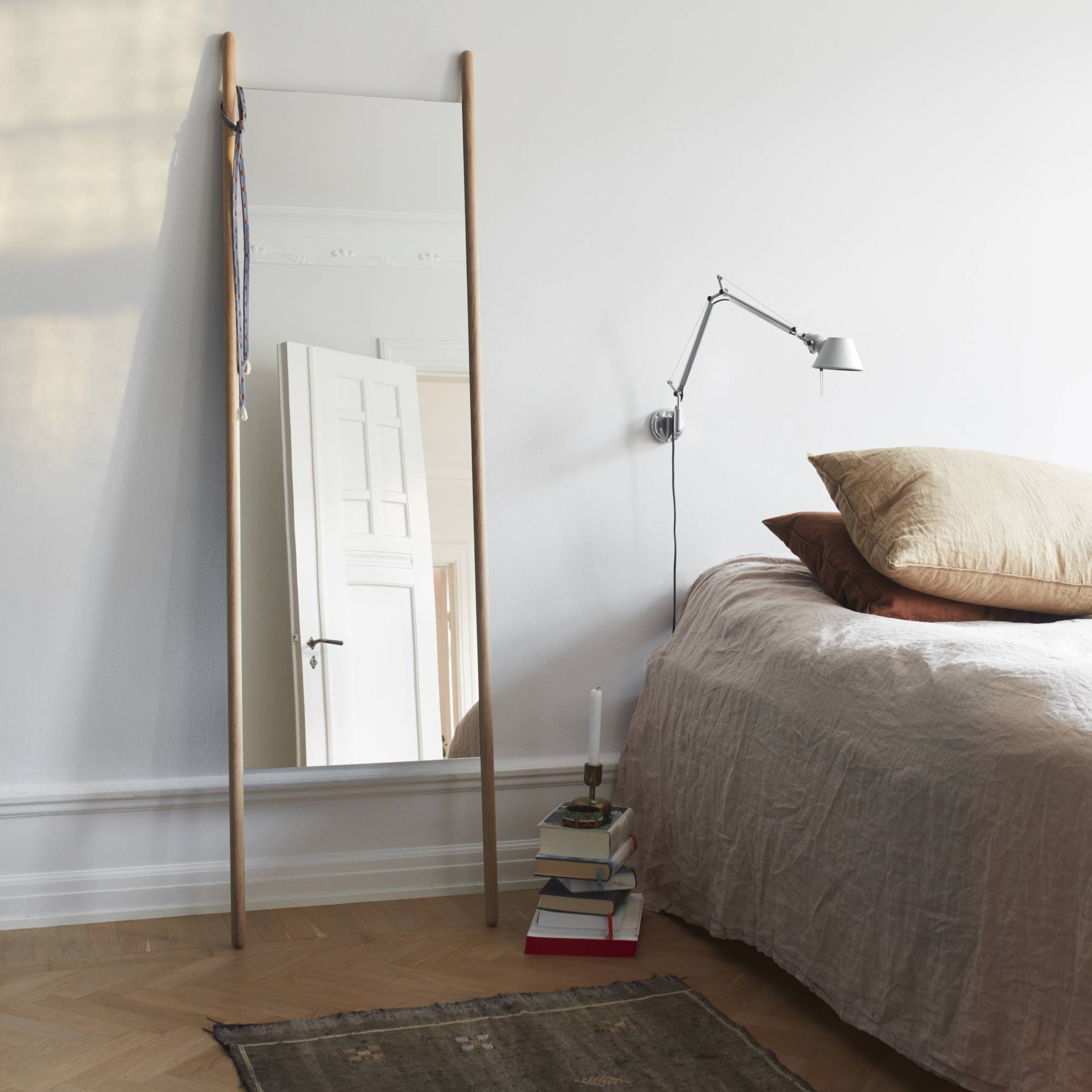 Georg Mirror: LS