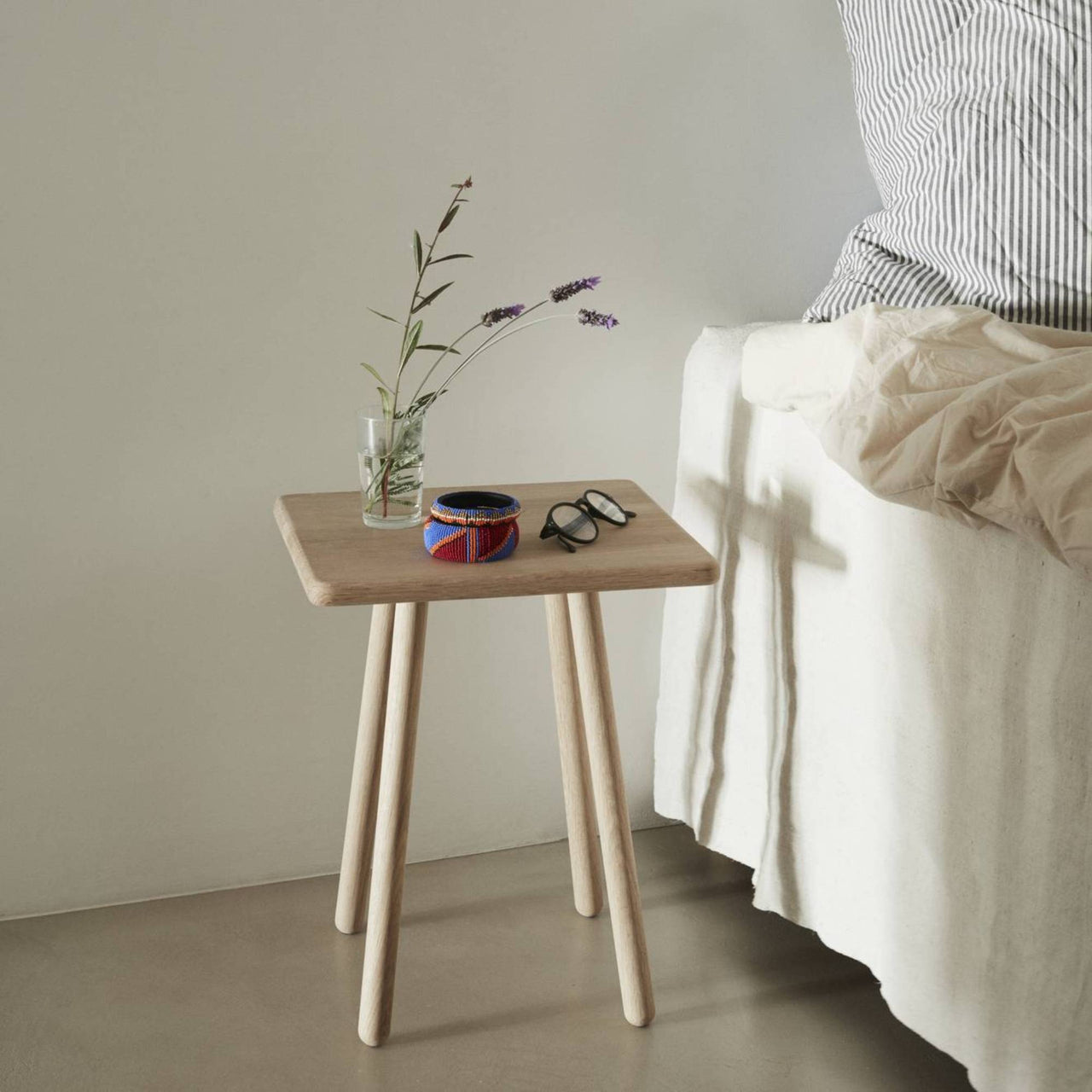 Georg Side Table: LS
