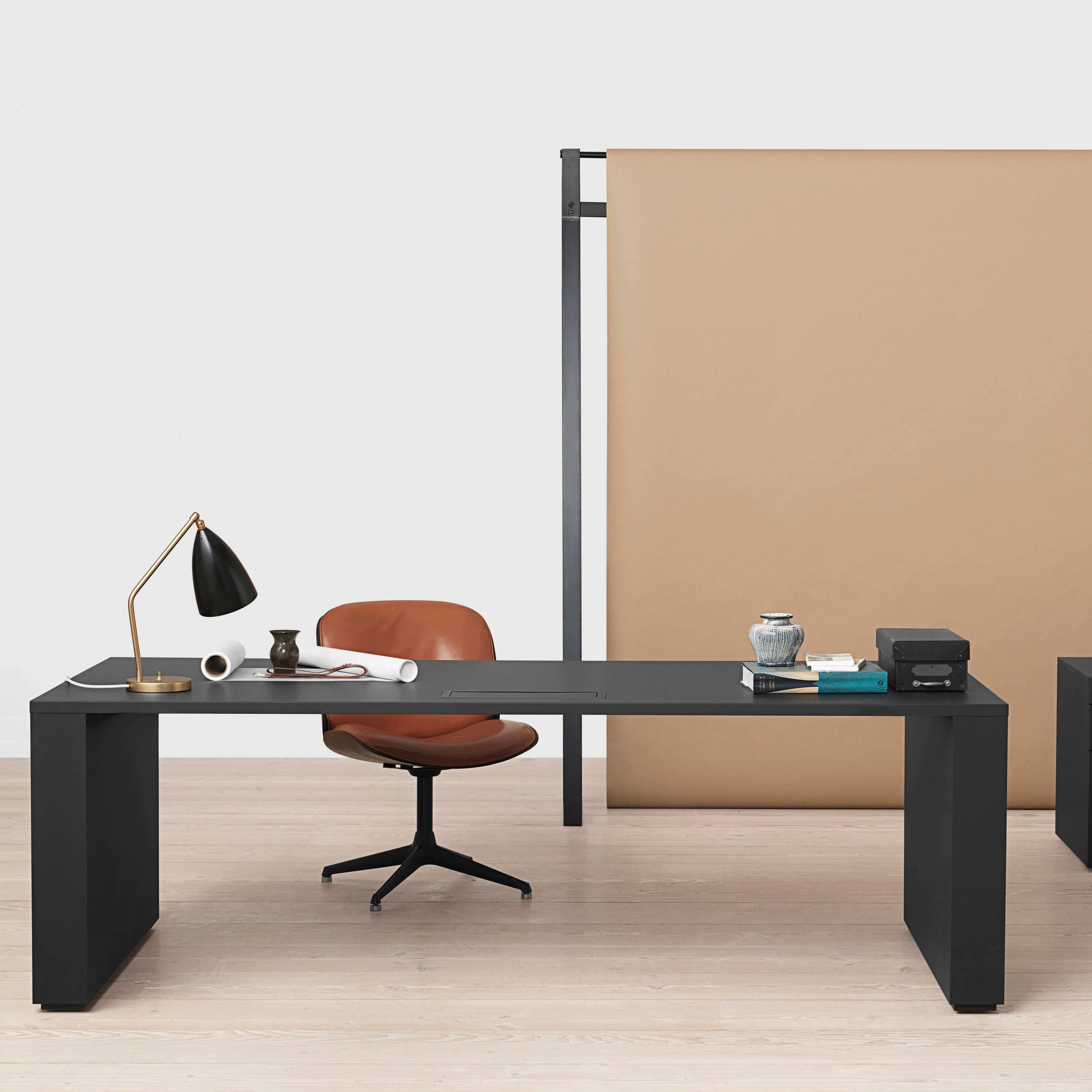 Gräshoppa Table Lamp: LS